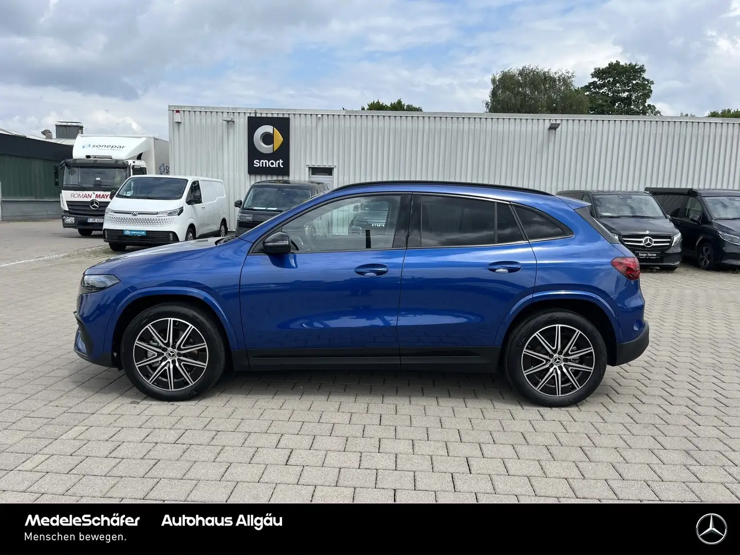 Mercedes-Benz EQA 300 EQA 300 4M AMG Night 19" V-Dämpfer Vorr.-Distronic Bleu - 2