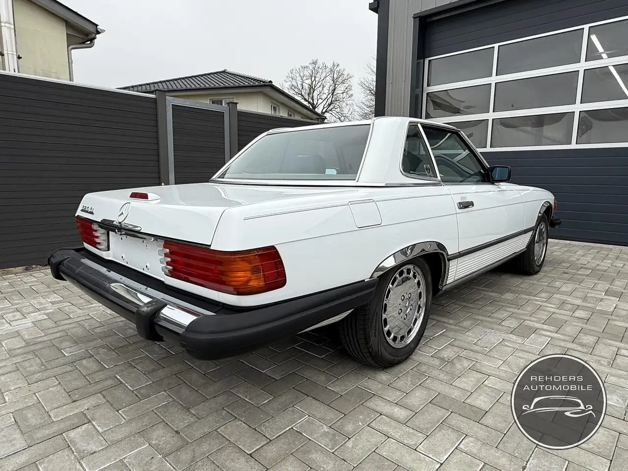 Mercedes-Benz SL 560, foto 8