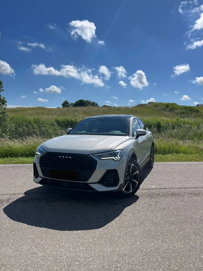 Audi Q3 35 TFSI Sportback S tronic 3x sline , pano, Zilver - 2