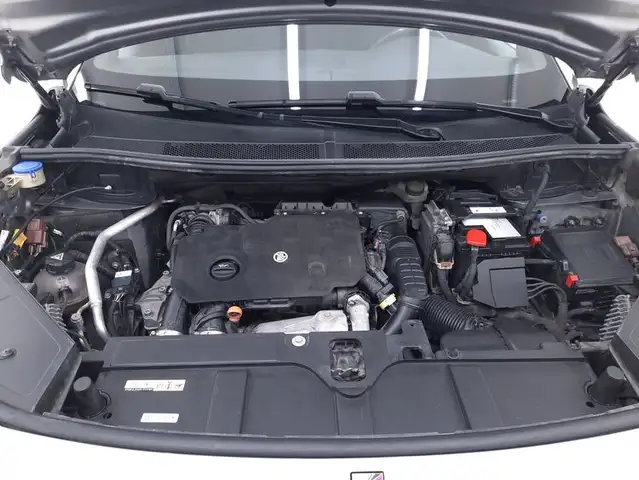 DS Automobiles DS 7 Crossback view 13