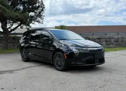 Chrysler Pacifica 2027