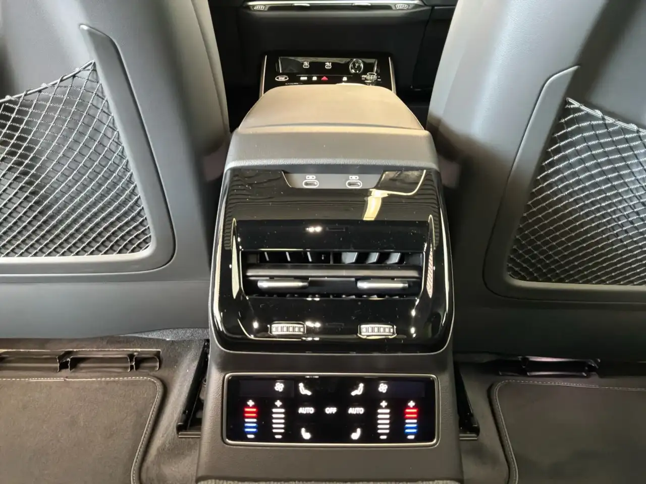 Audi A6 снимка Audi A6