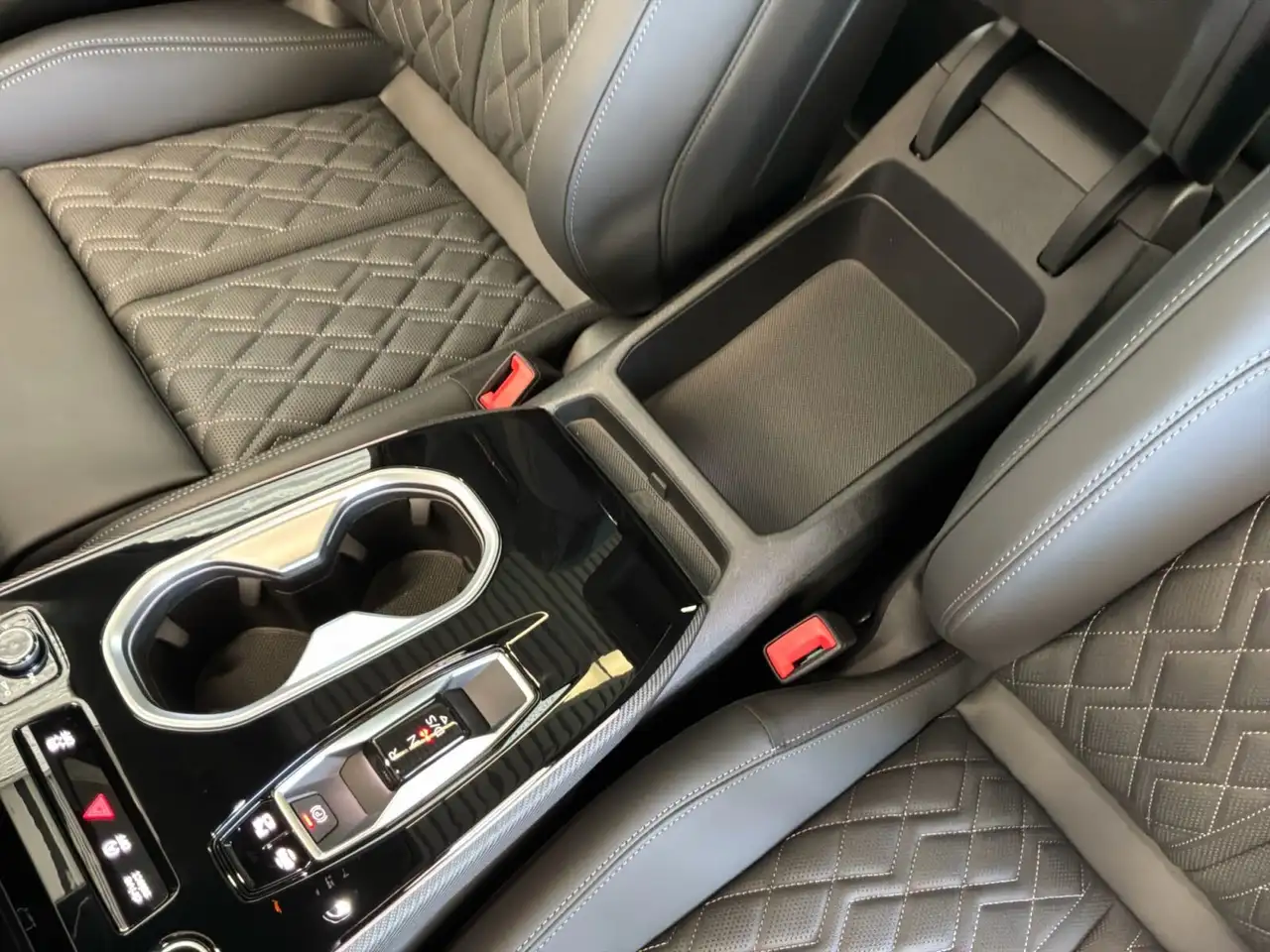 Audi A6 снимка Audi A6