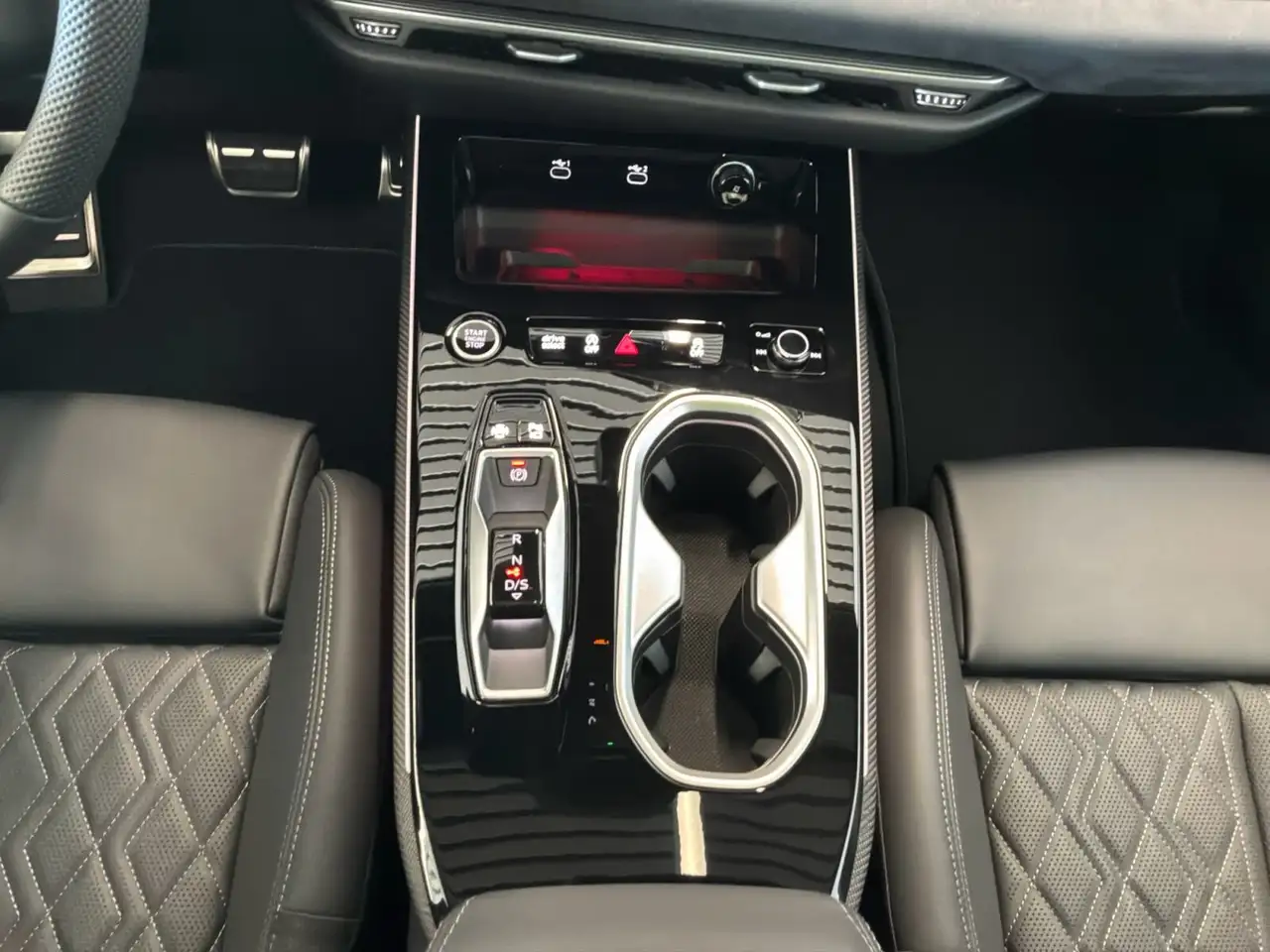 Audi A6 снимка Audi A6