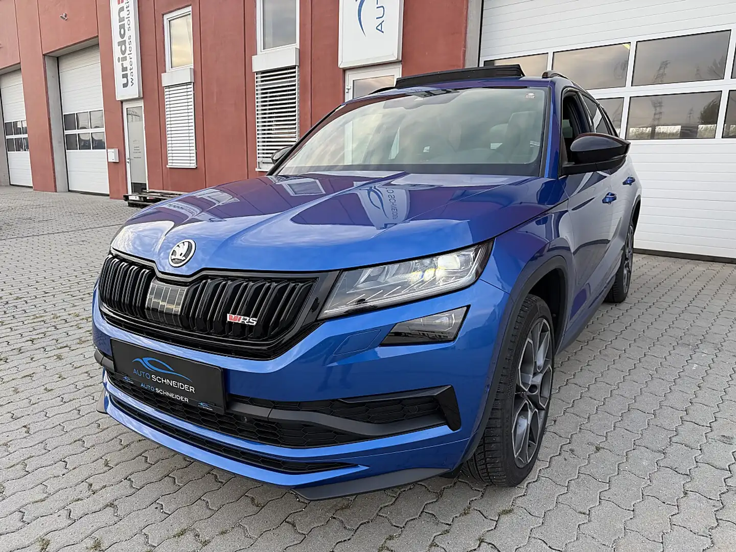 Skoda Kodiaq 2,0 TDI SCR 4x4 RS 7 Sitze DSG Blau - 1