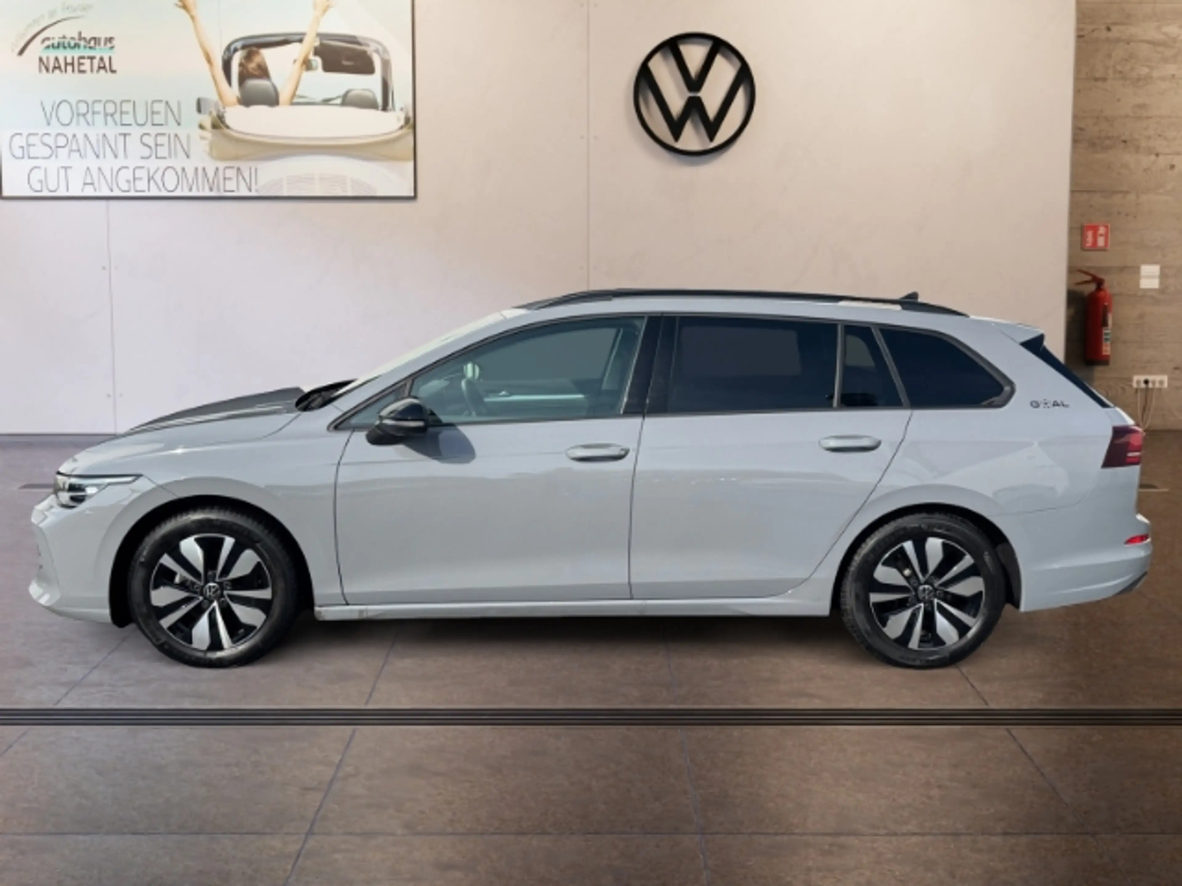 Volkswagen Golf Variant VIII 1.5 TSI Goal LED NAVI 16'' ACC AHK DIGITAL AP — photo 3