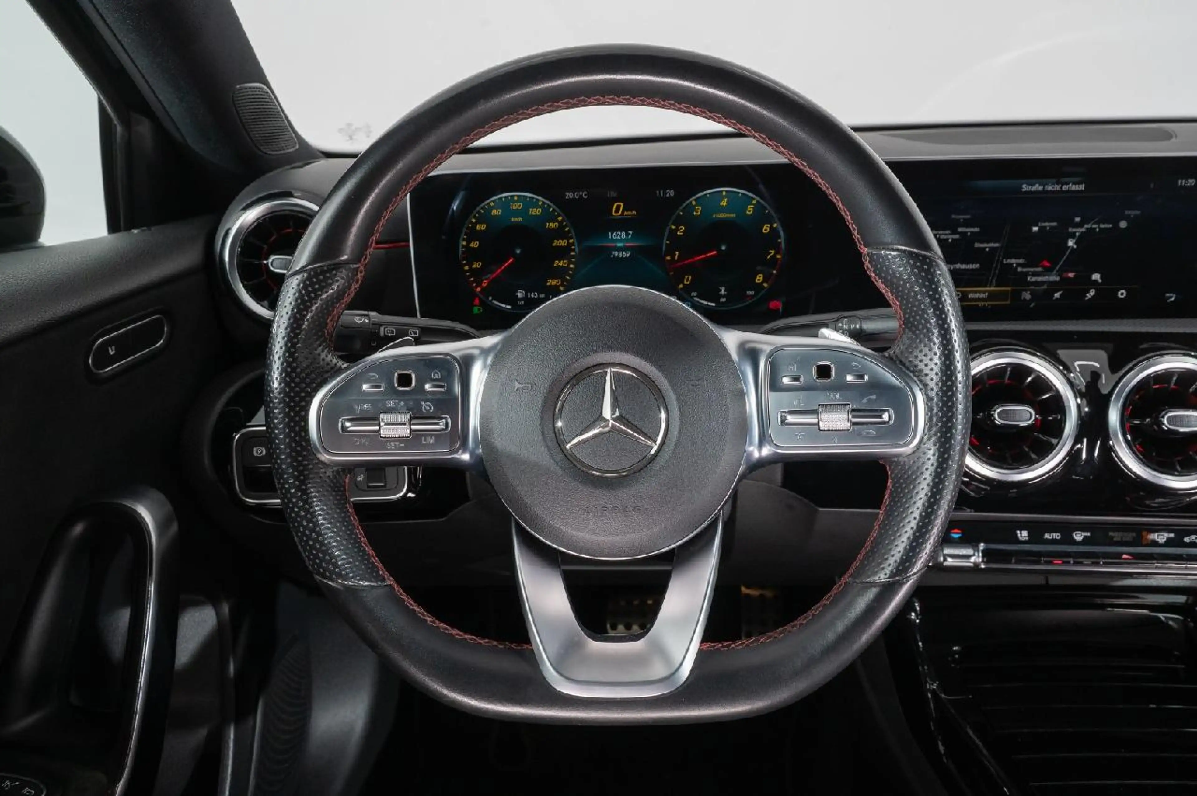 Mercedes-Benz A 35 AMG A 35 AMG 4Matic — photo 13