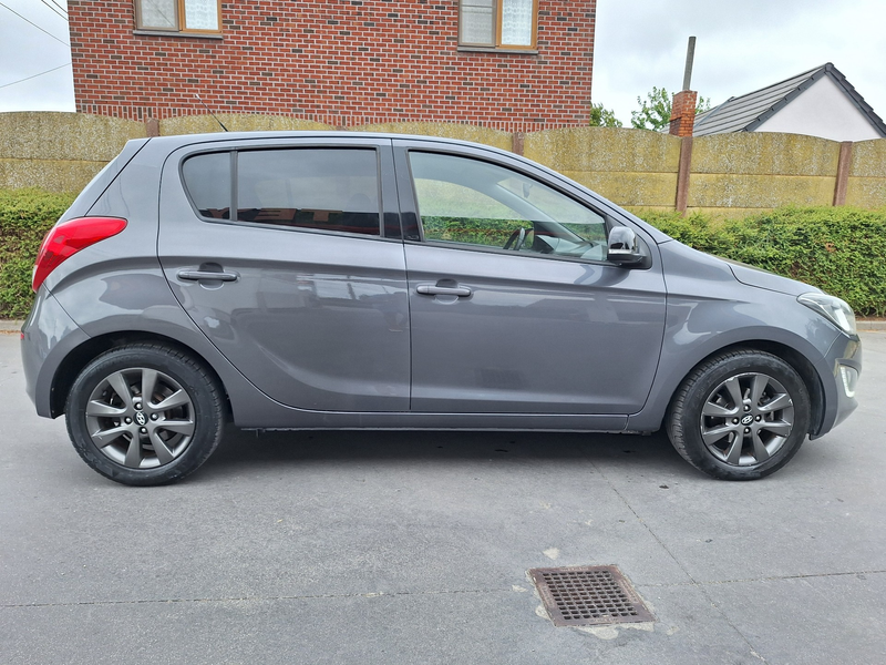 Hyundai i20 i20 1.4i Go! AUTOMATIQUE/ C+AIR CO/ 12 MOIS GARANTIE — photo 7