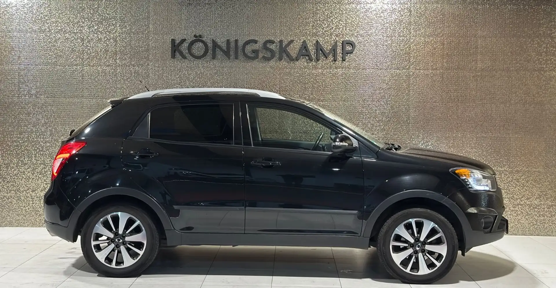 SsangYong Korando Crystal 4x2 Aut. * MOTORSCHADEN* Negru - 2