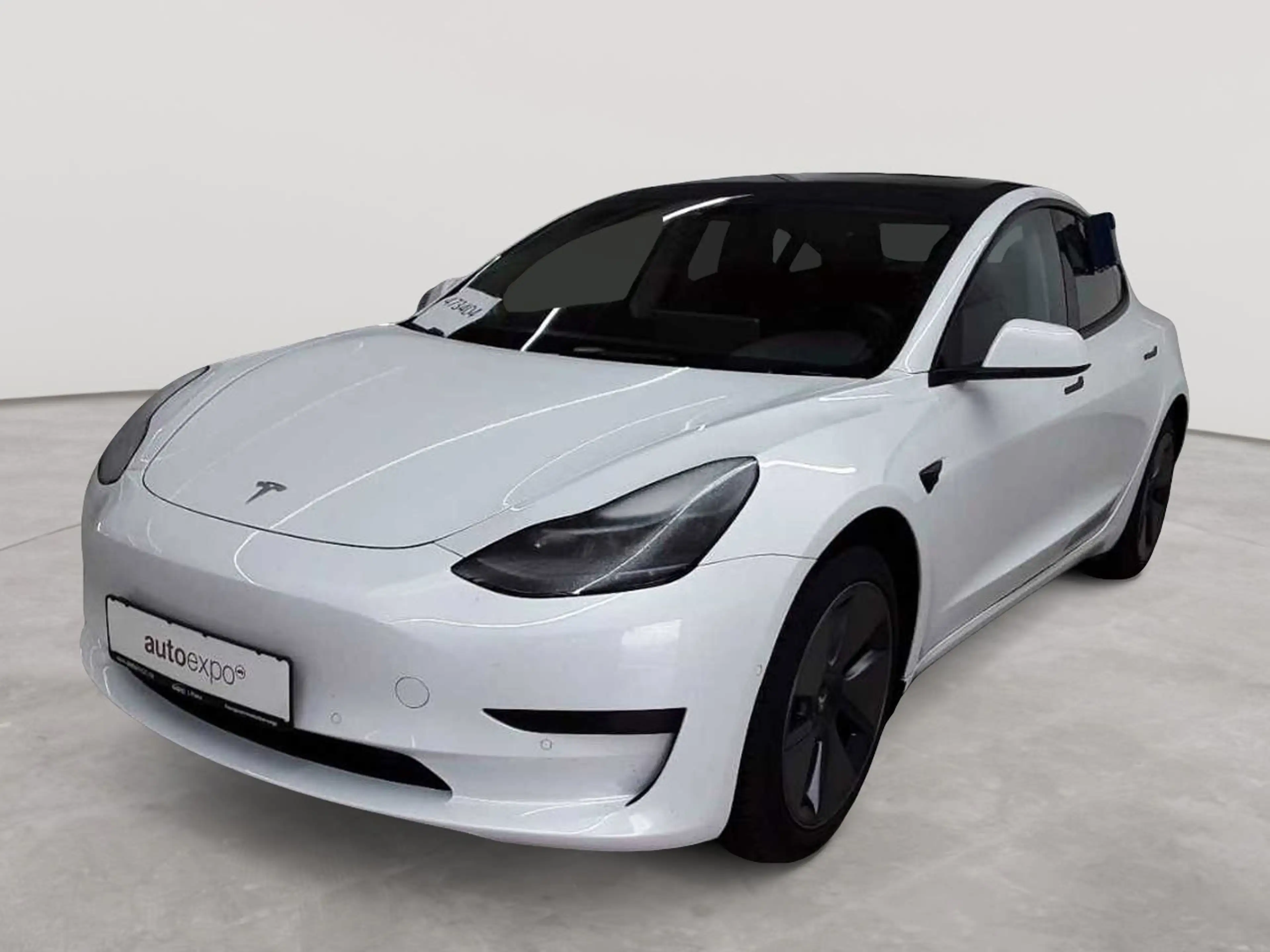 Tesla Model 3 RWD Hinterradantrieb — photo 2