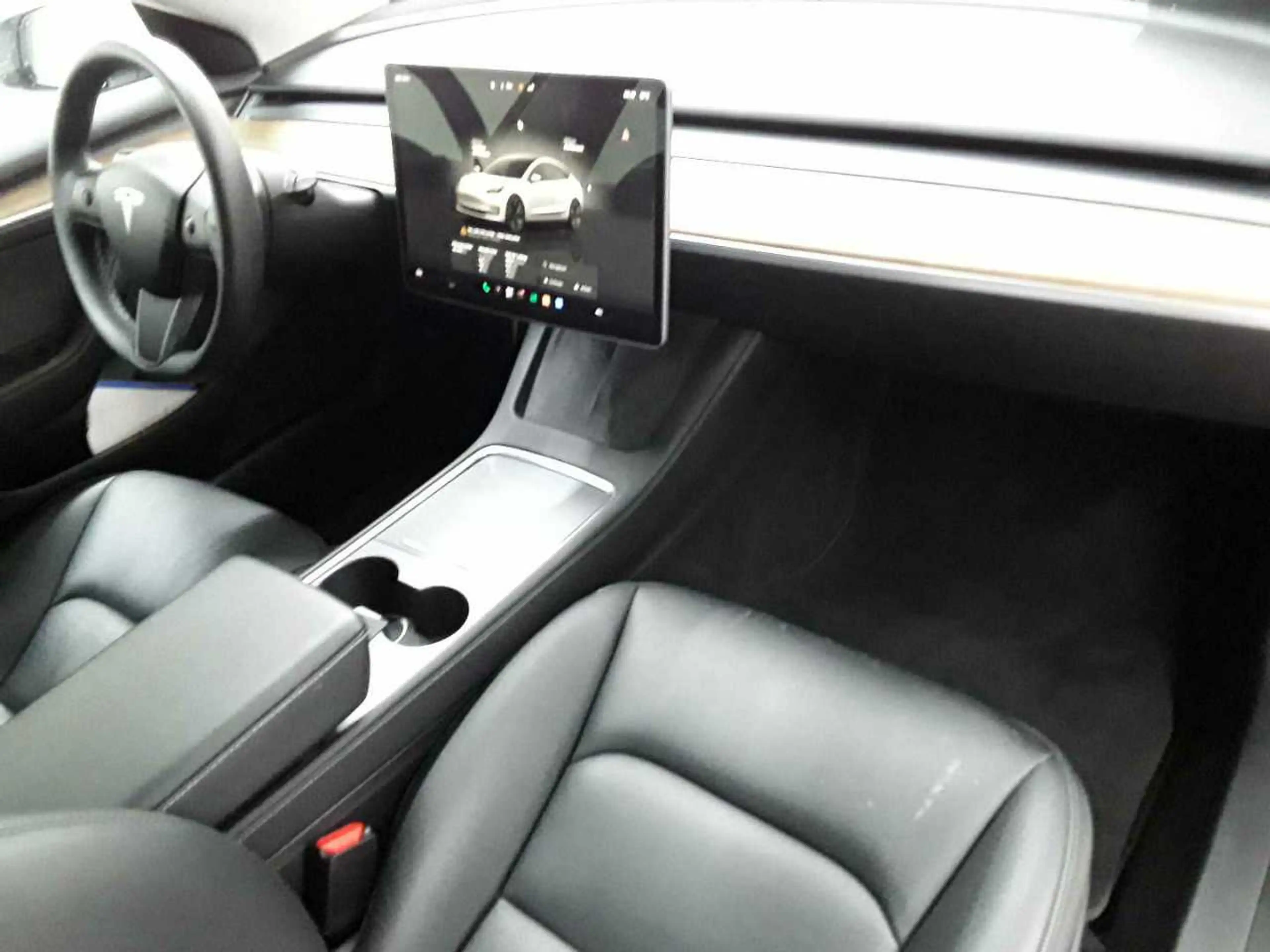 Tesla Model 3 RWD Hinterradantrieb — photo 9