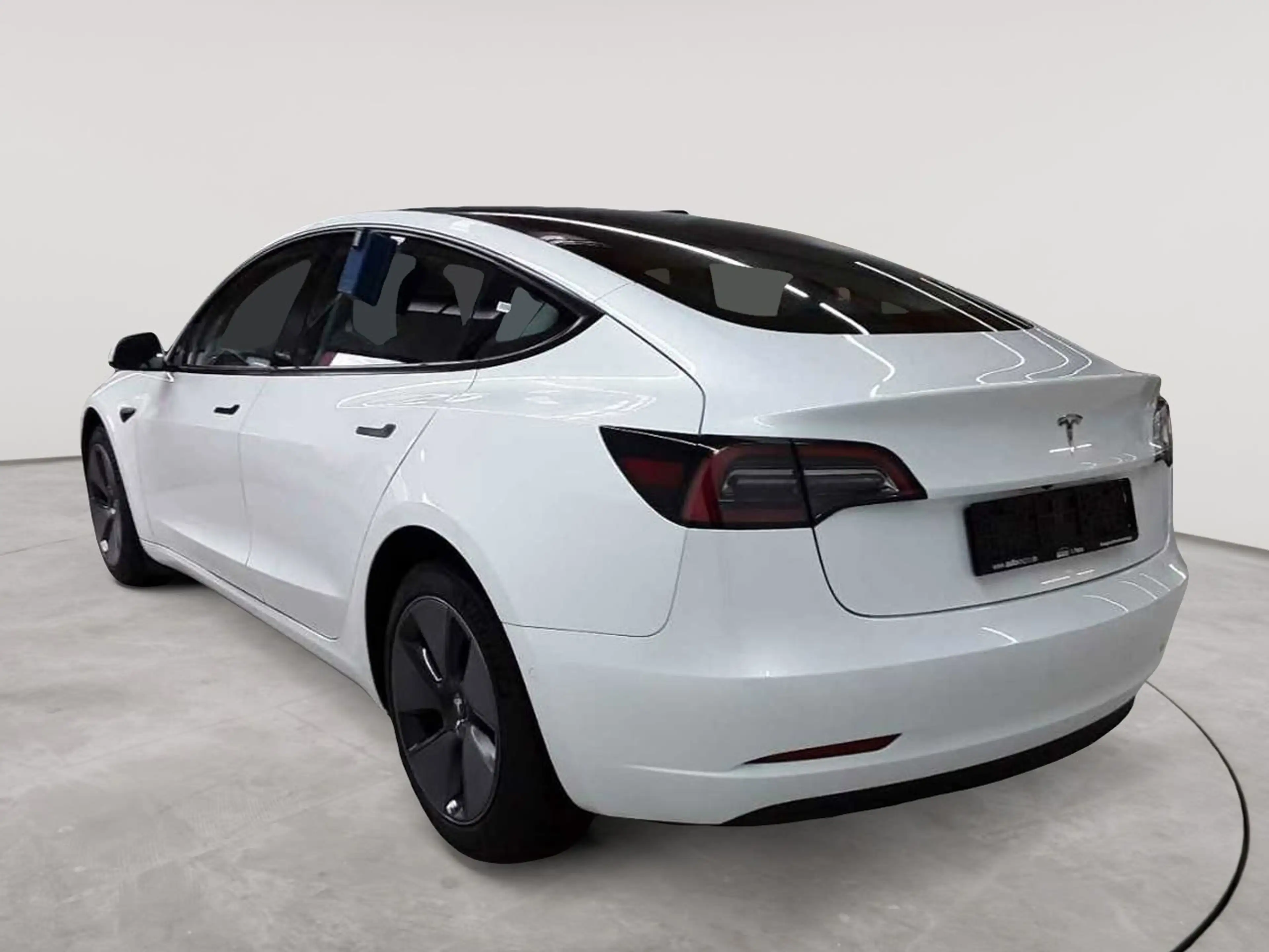 Tesla Model 3 RWD Hinterradantrieb — photo 5