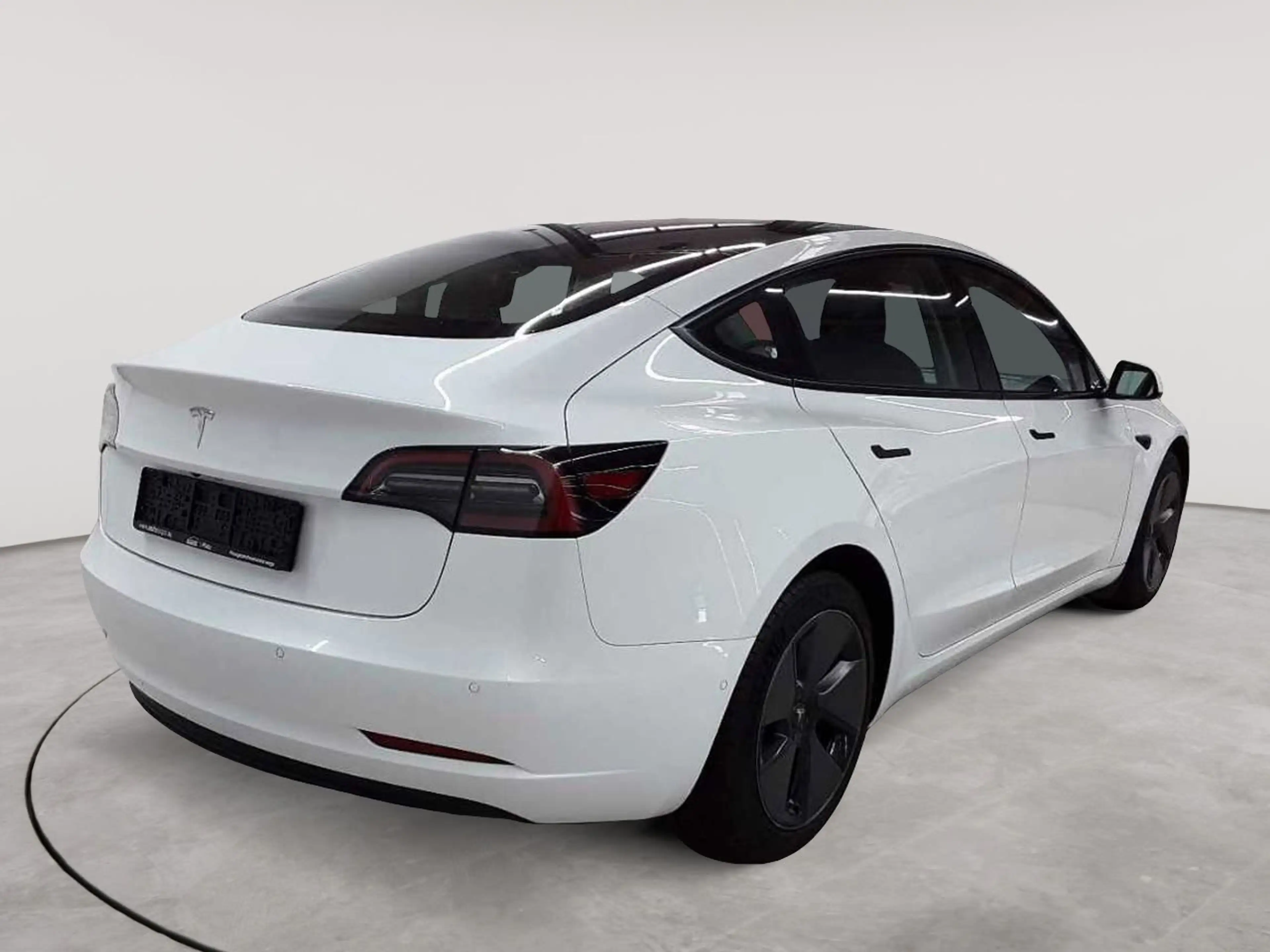 Tesla Model 3 RWD Hinterradantrieb — photo 4