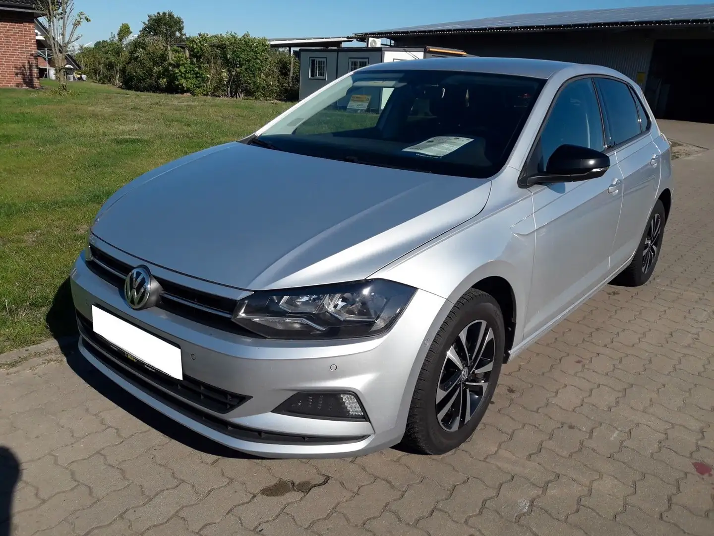 Volkswagen Polo VI 1,0 IQ.DRIVE +Klima 2-Zonen+Navi+Shzg+++ Plateado - 2