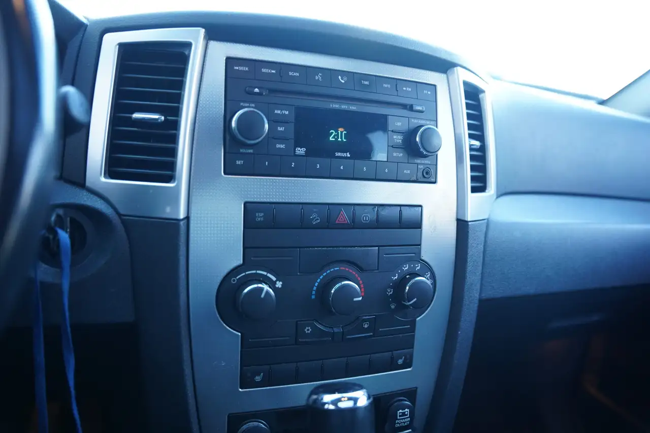 Jeep Grand Cherokee снимка Jeep Grand Cherokee