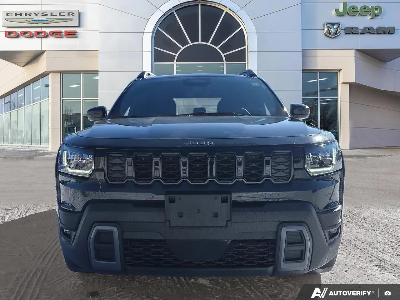 Jeep Cherokee снимка Jeep Cherokee