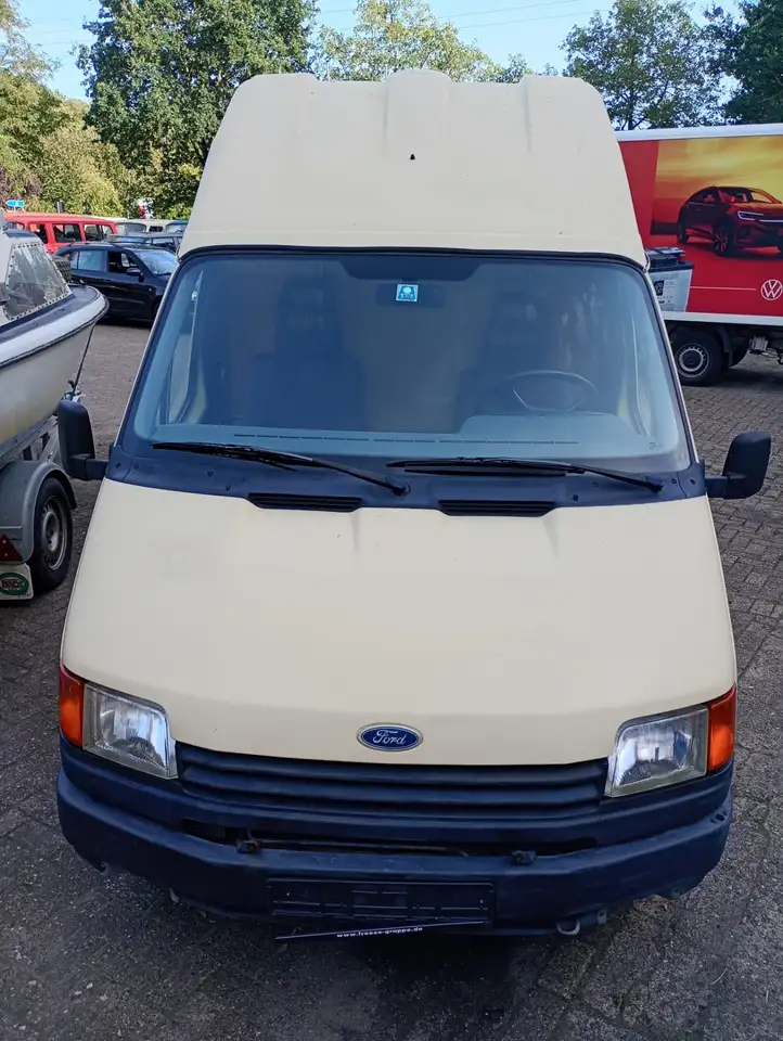 Ford Transit 100 L D, foto 3