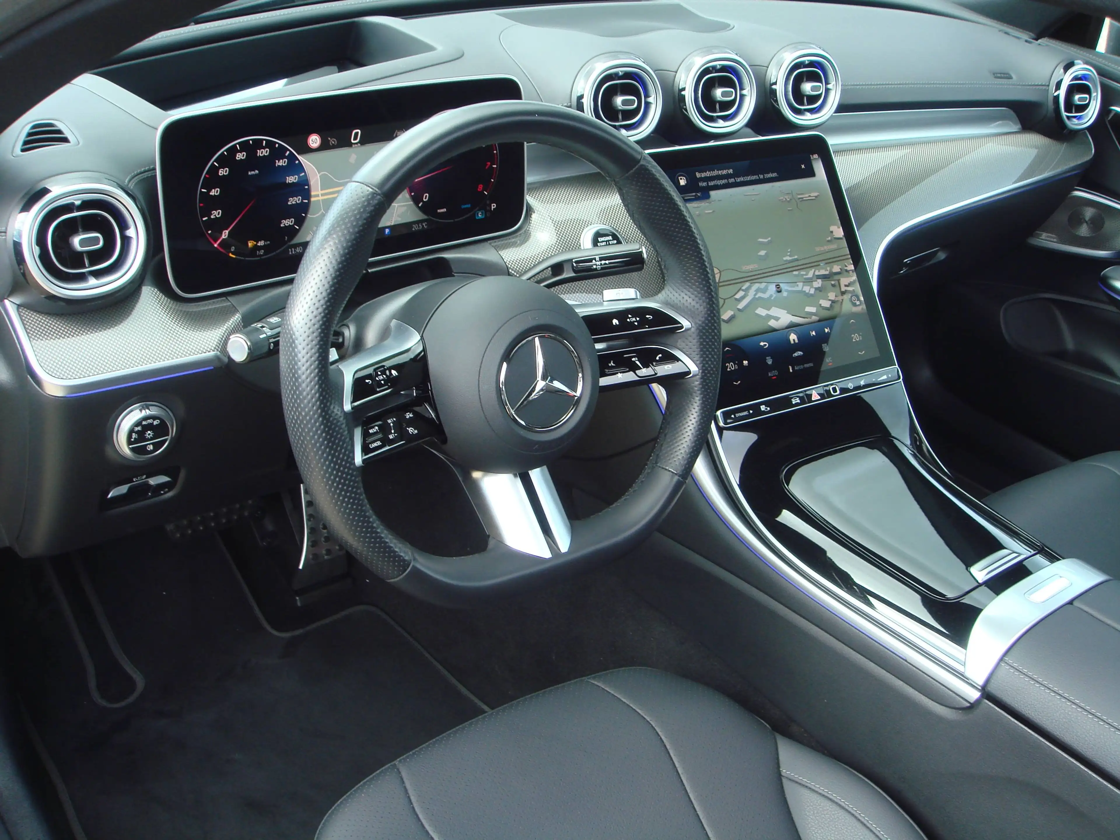 Mercedes-Benz CLE 200 AMG LINE * PANODAK * BURMESTER * LEDER * HEAD UP DISPLAY * — photo 4