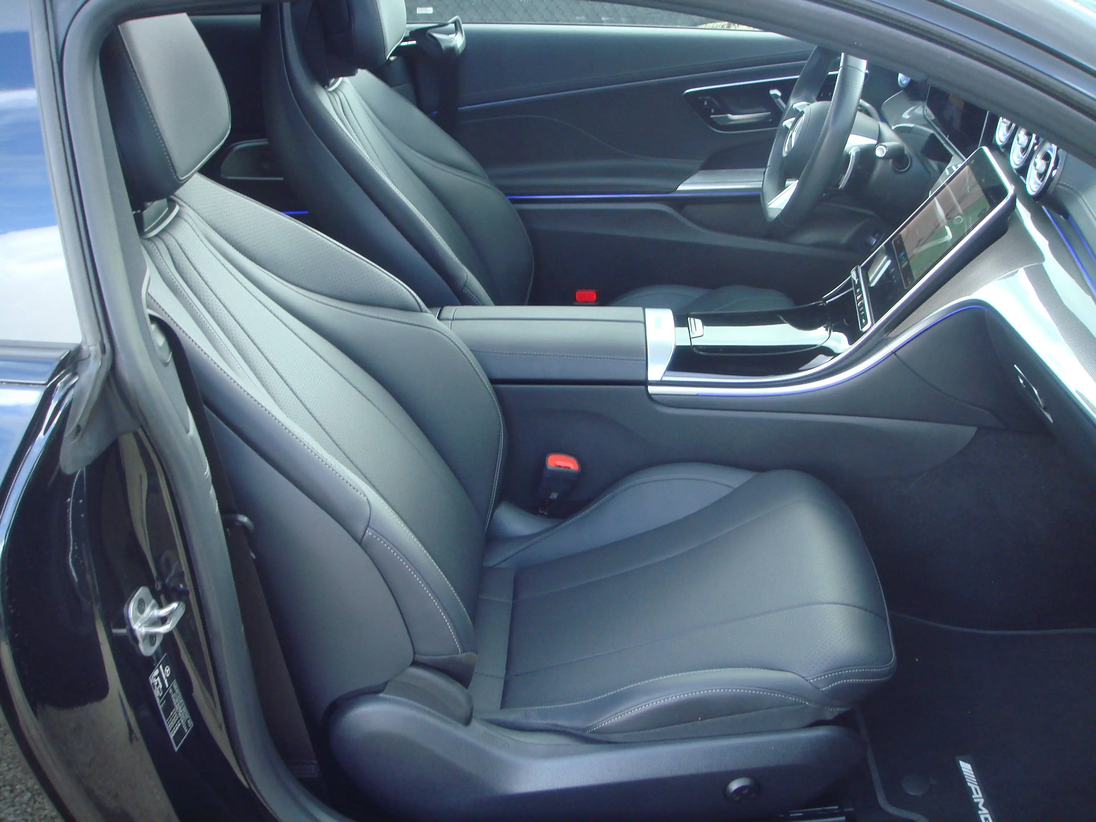 Mercedes-Benz CLE 200 AMG LINE * PANODAK * BURMESTER * LEDER * HEAD UP DISPLAY * — photo 7