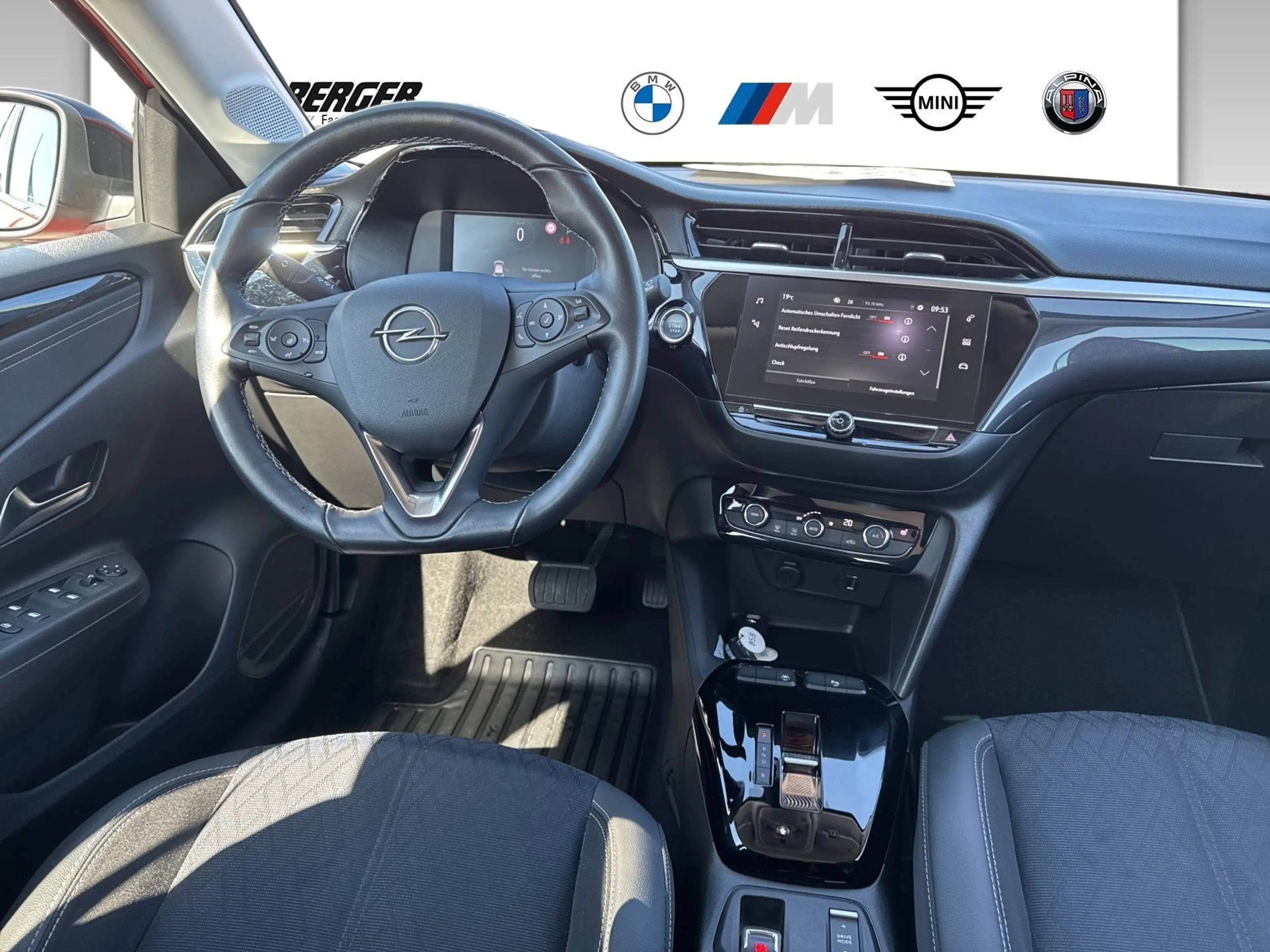Opel Corsa-e Corsa Electric Elegance — photo 7