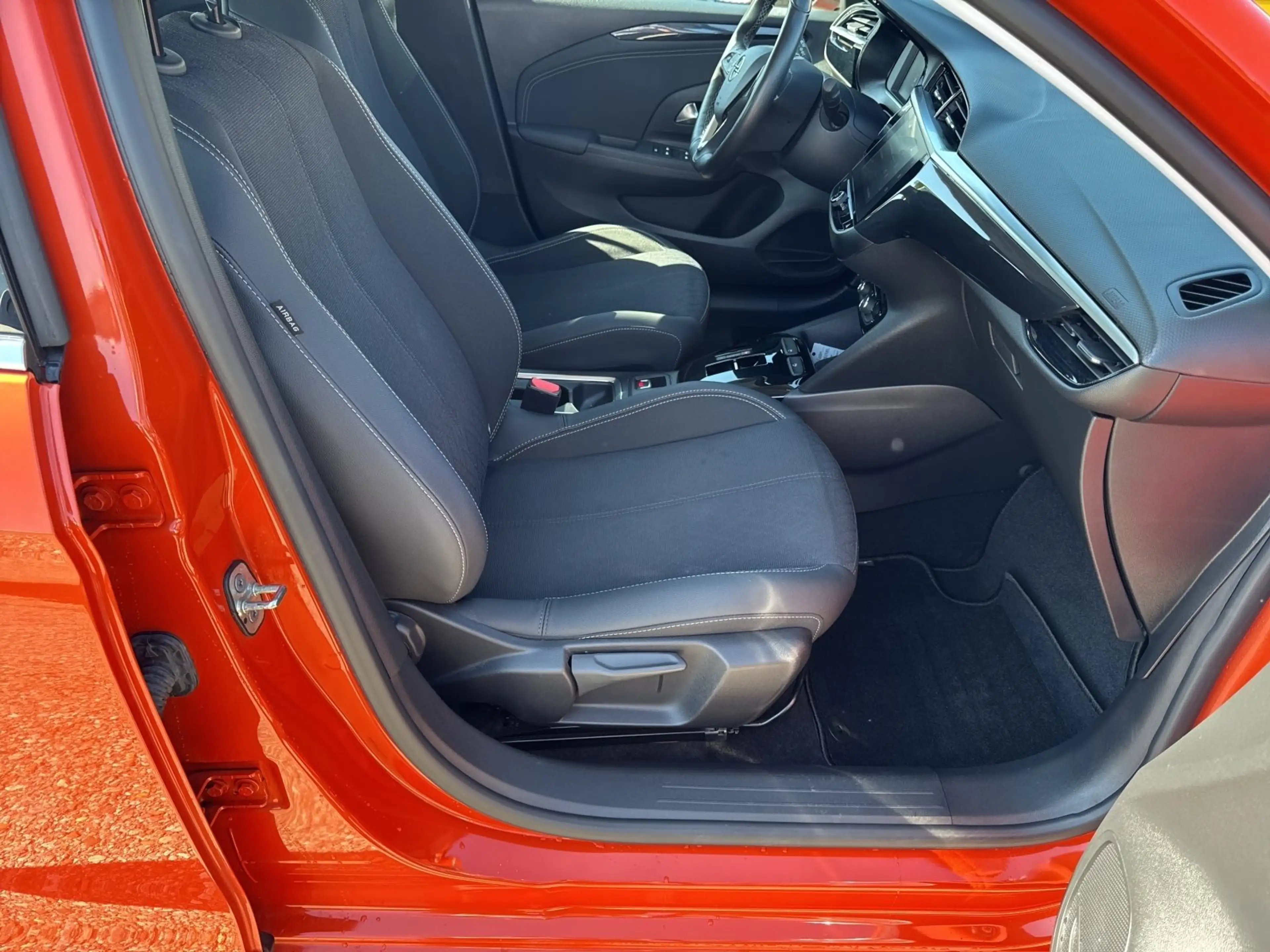 Opel Corsa-e Corsa Electric Elegance — photo 10