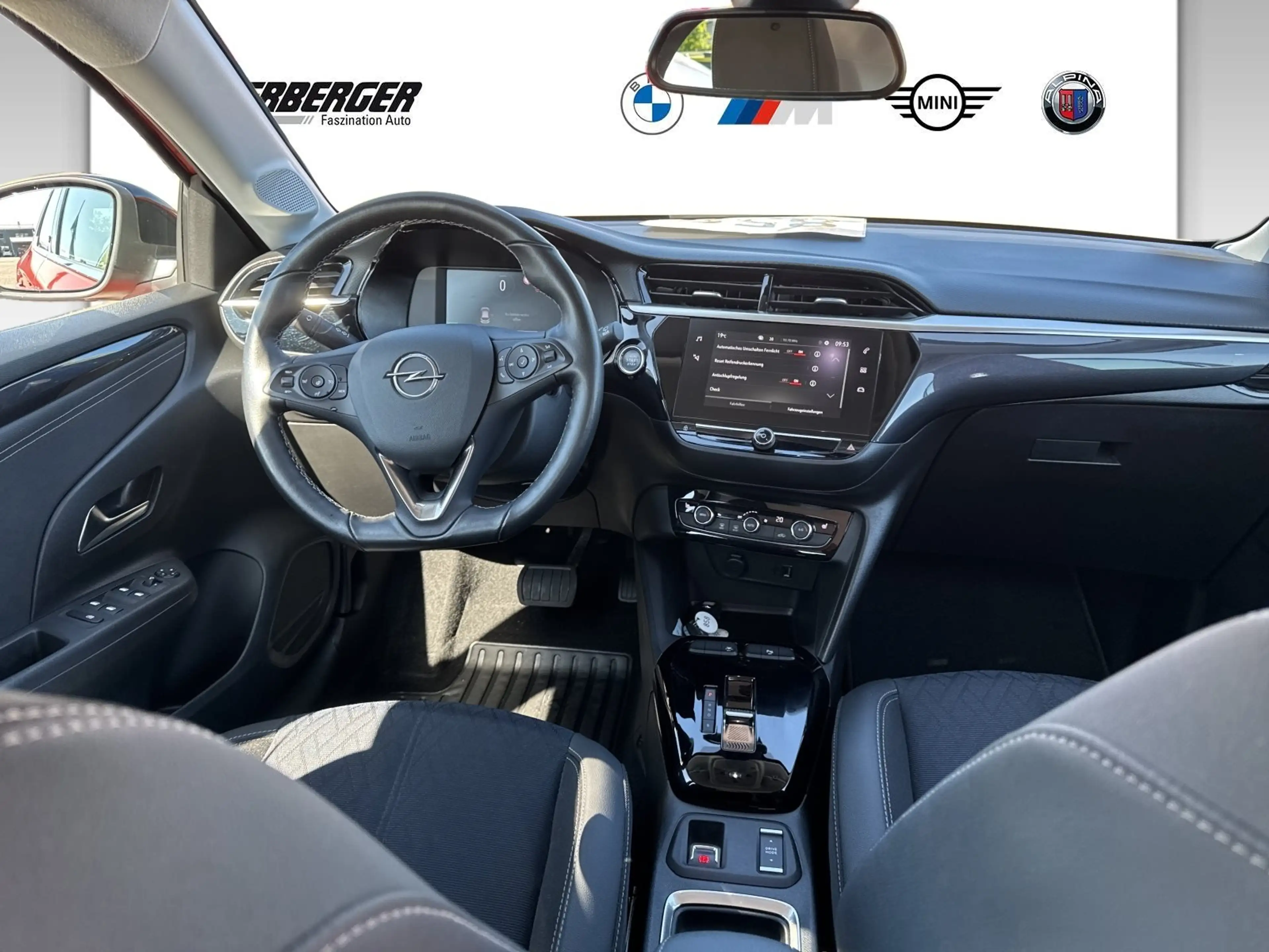 Opel Corsa-e Corsa Electric Elegance — photo 8