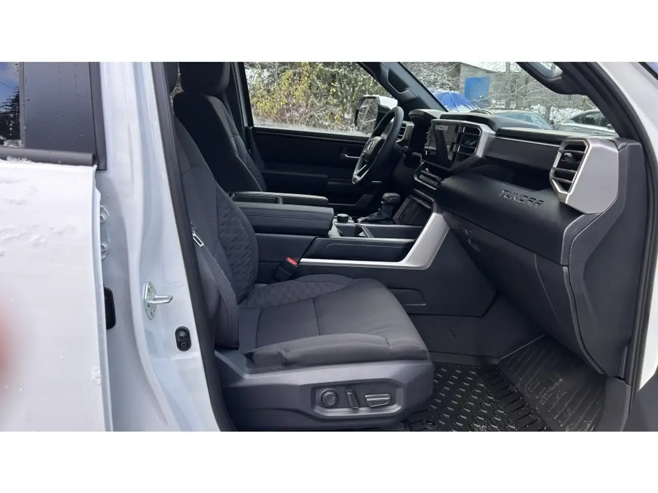 Toyota Tundra снимка Toyota Tundra