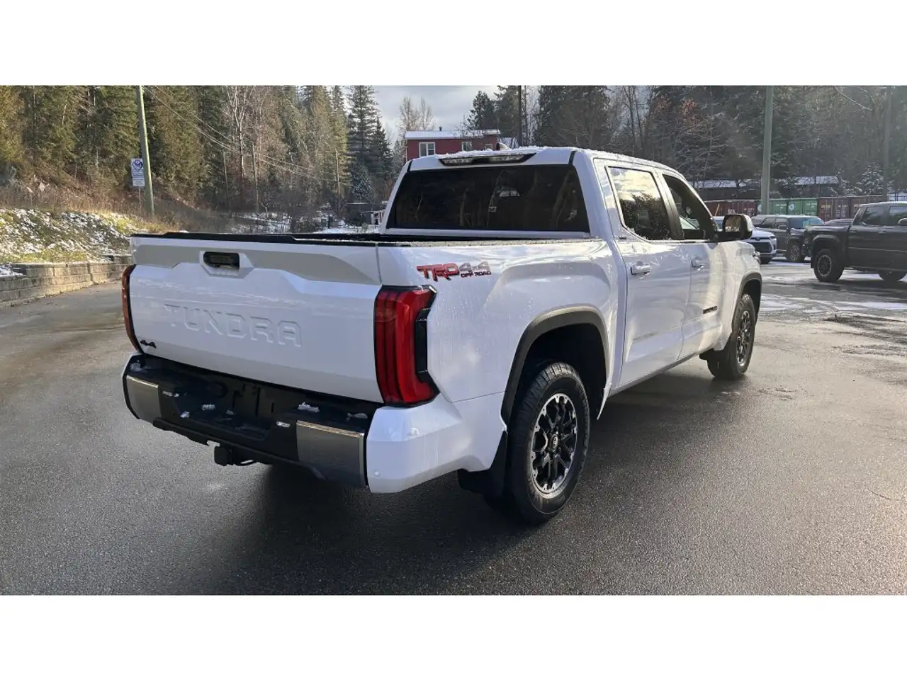 Toyota Tundra снимка Toyota Tundra