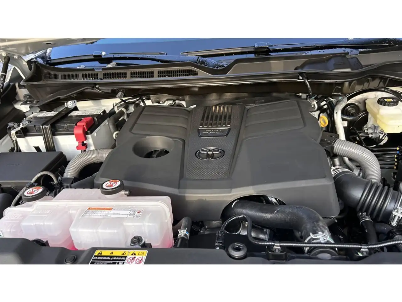 Toyota Tundra снимка Toyota Tundra