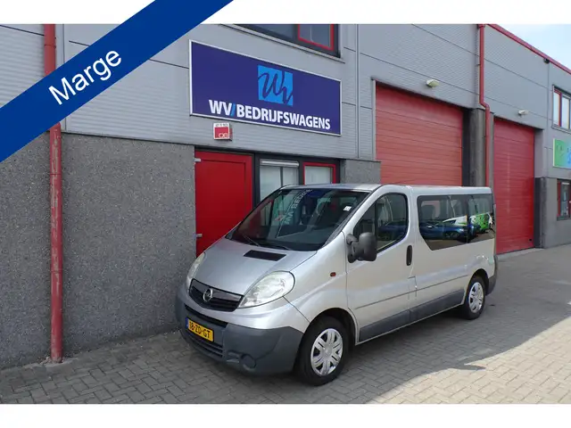 Opel Vivaro Combi 2.0i L1H1 9 pers airco BENZINE UITVOERING !!