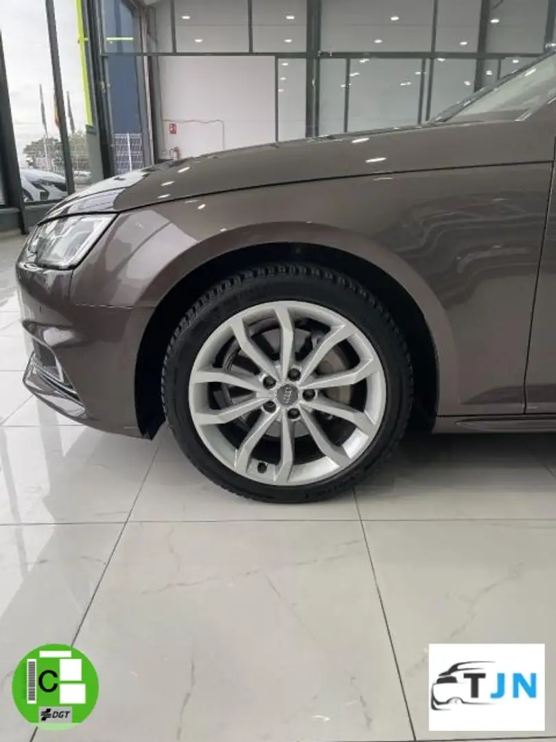 Audi A4 2.0TDI quattro S tronic 140kW Marrón - 2