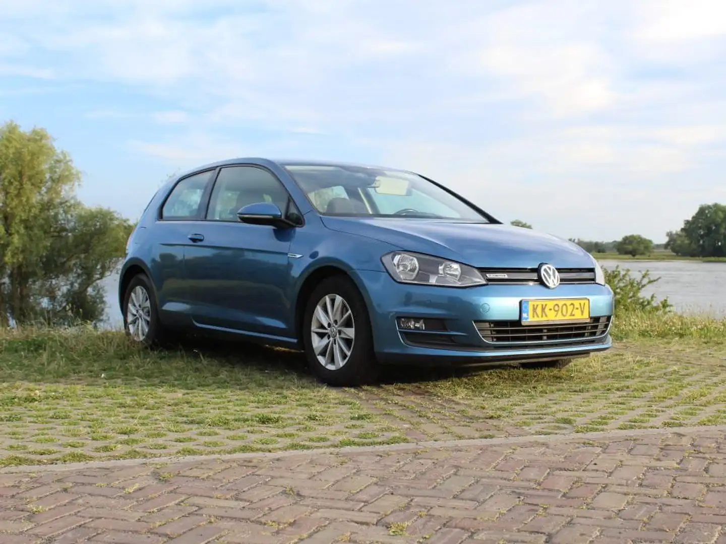 Volkswagen Golf Golf 1.0 TSI Edition Albastru - 1