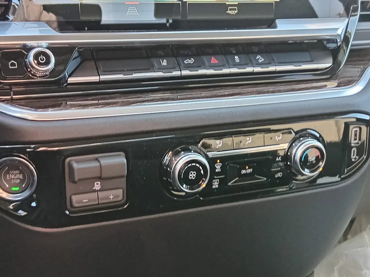 GMC Sierra 2500HD снимка GMC Sierra 2500HD