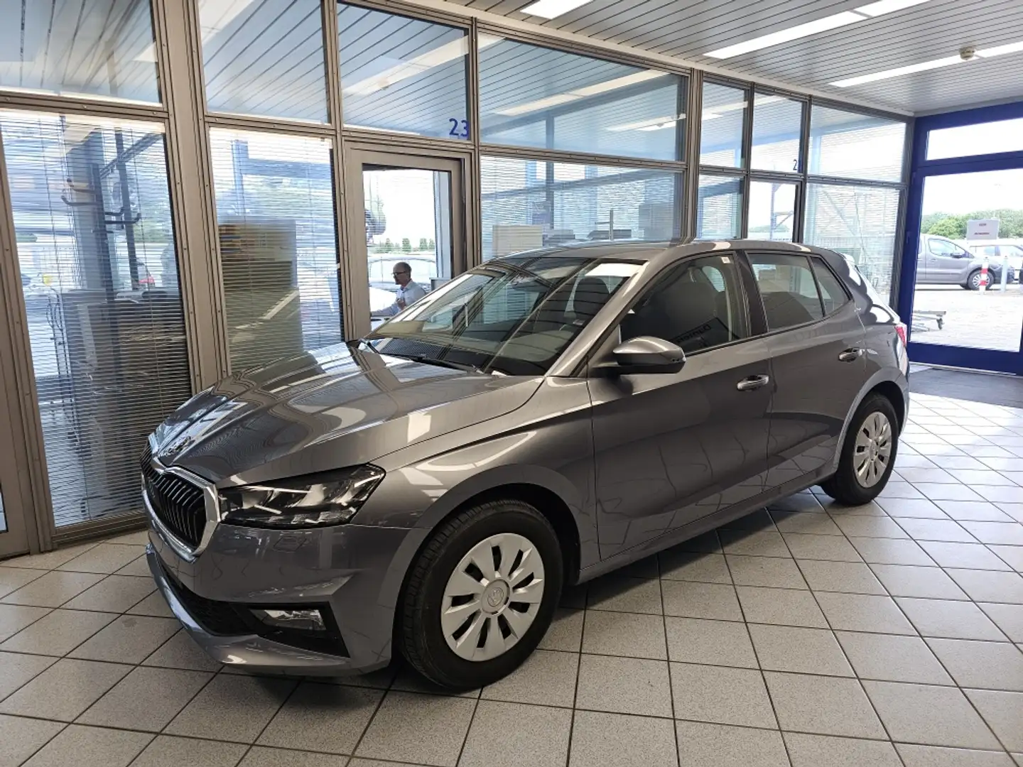 Skoda Fabia Active PDC,LED,KLima,Smart Link Grau - 2