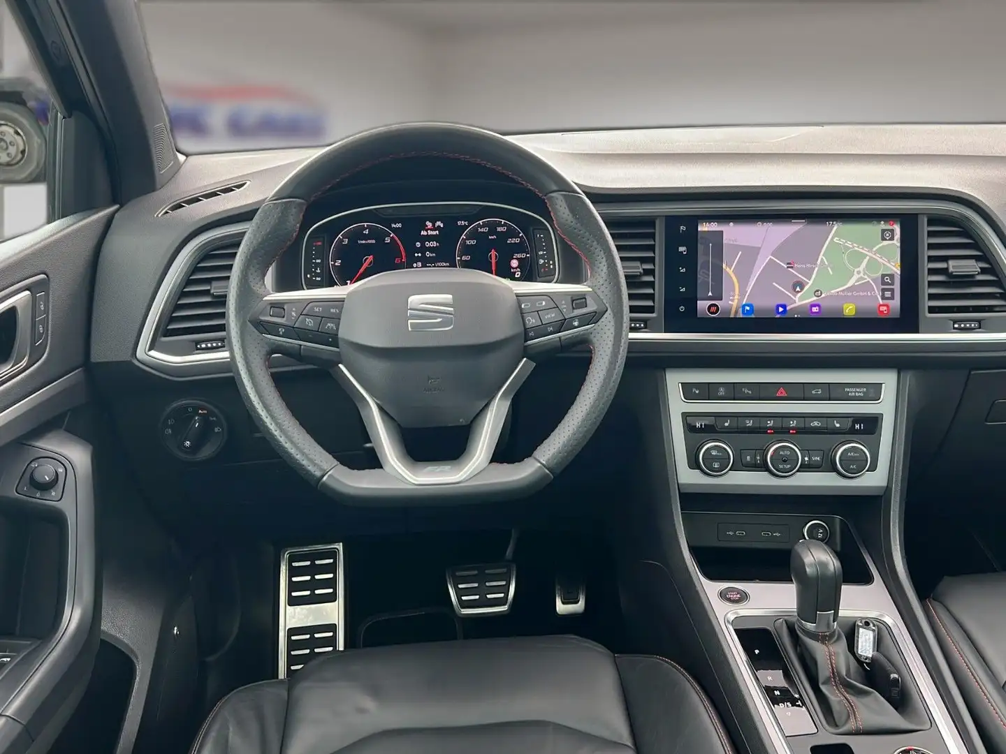 SEAT Ateca FR 4Drive*Pano-Dach*Standhei.*Leder*Beats* Schwarz - 2