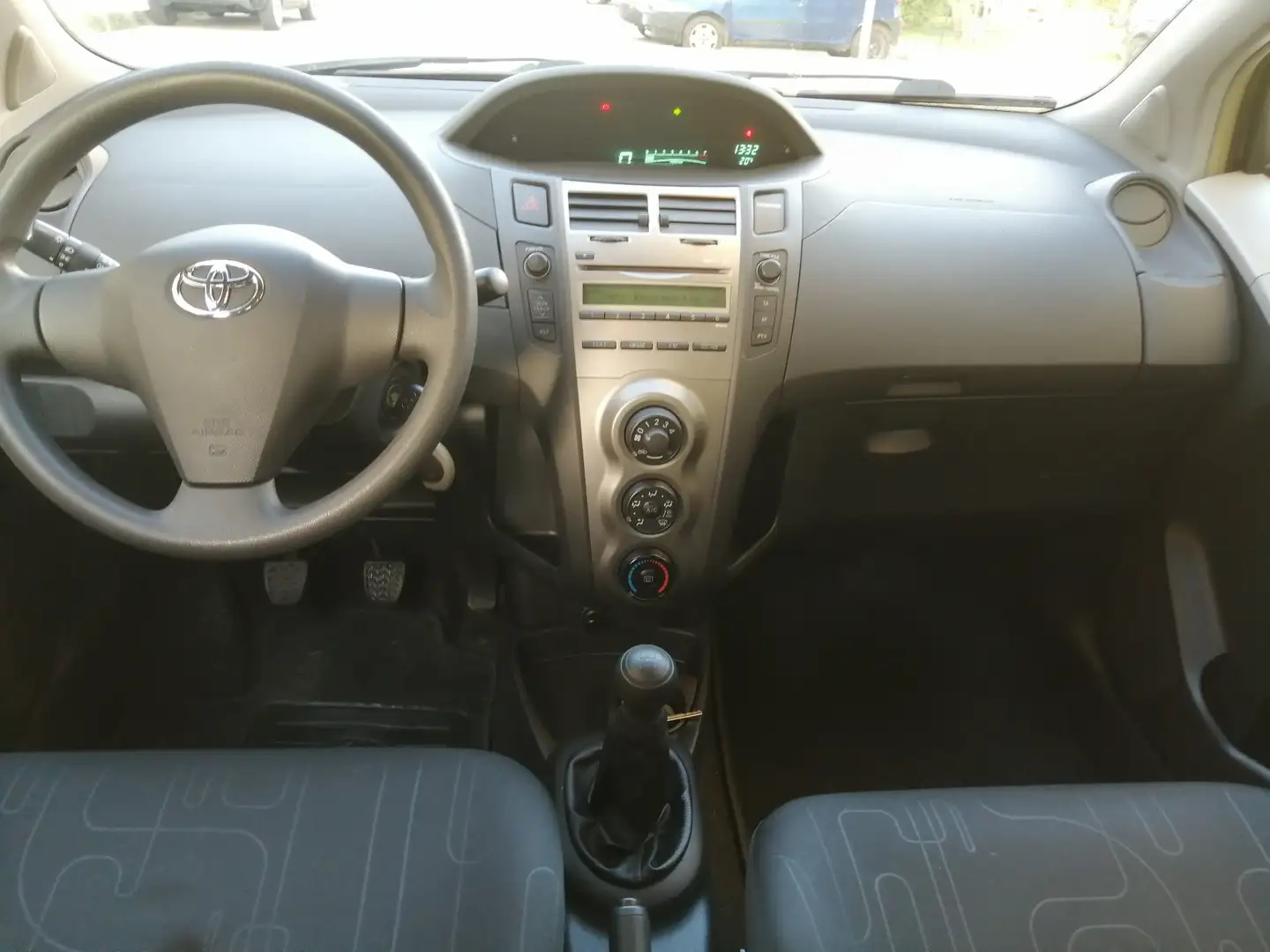 Toyota Yaris 5p 1.0 SOL FULL OPT NEO PAT POCHI KM PERFETTA - 1