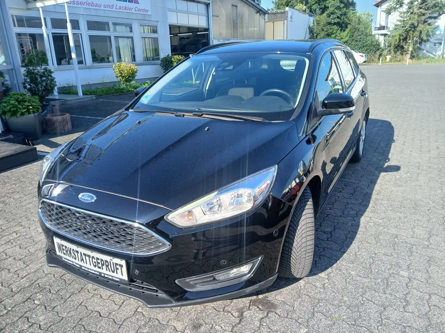 Ford Focus Business ! KAMERA-PDC VO+HI- TOP ! Noir - 1