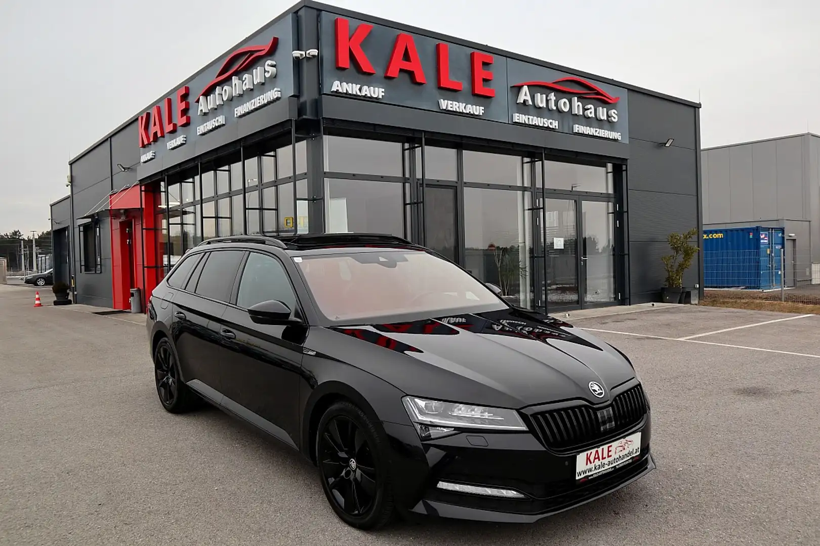 Skoda Superb Kombi 2,0 TDI Sportline DSG *1.Besitz*Panoramad... Schwarz - 1
