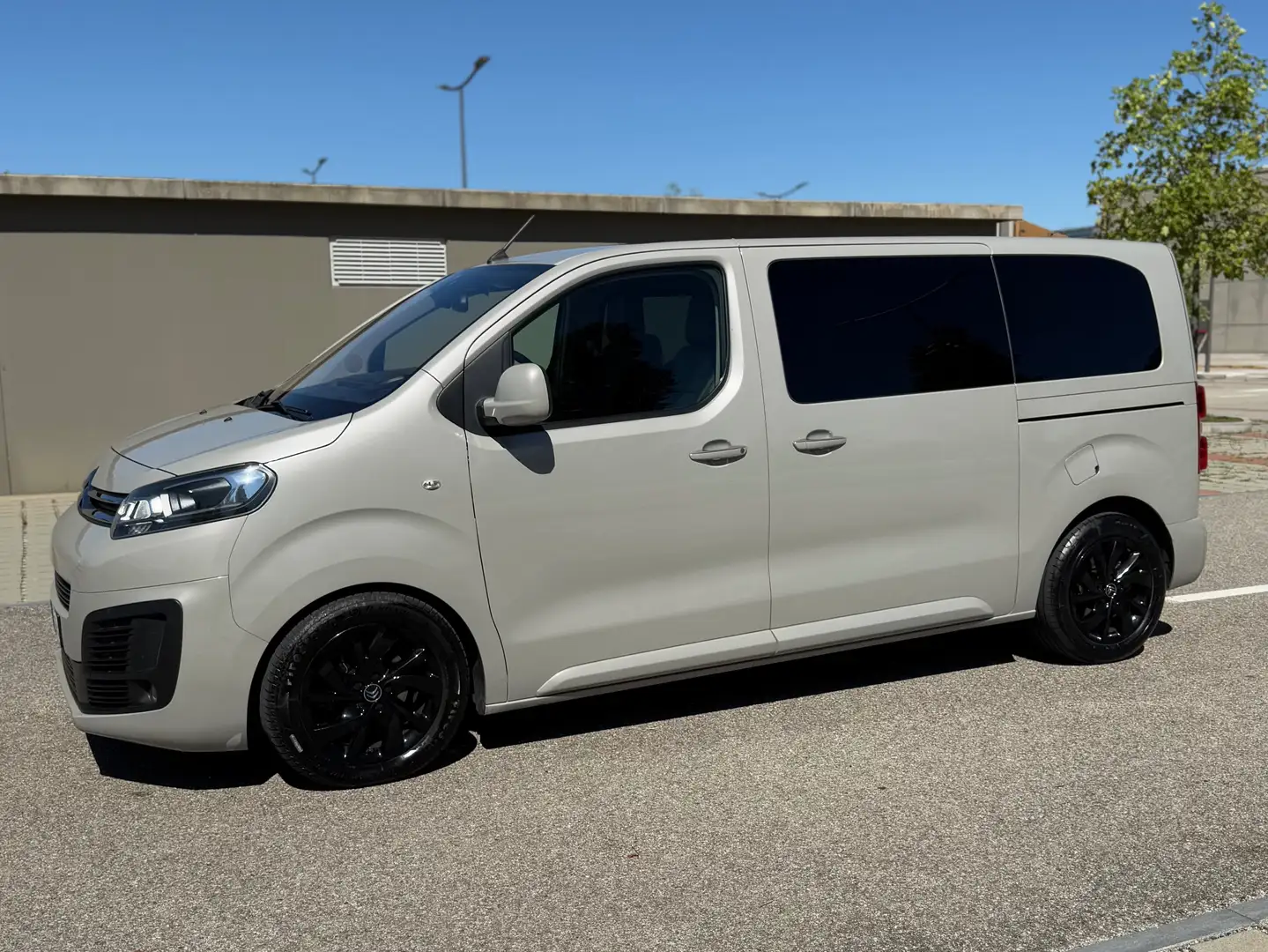 Citroen Spacetourer M. Shine Full Optional - 1