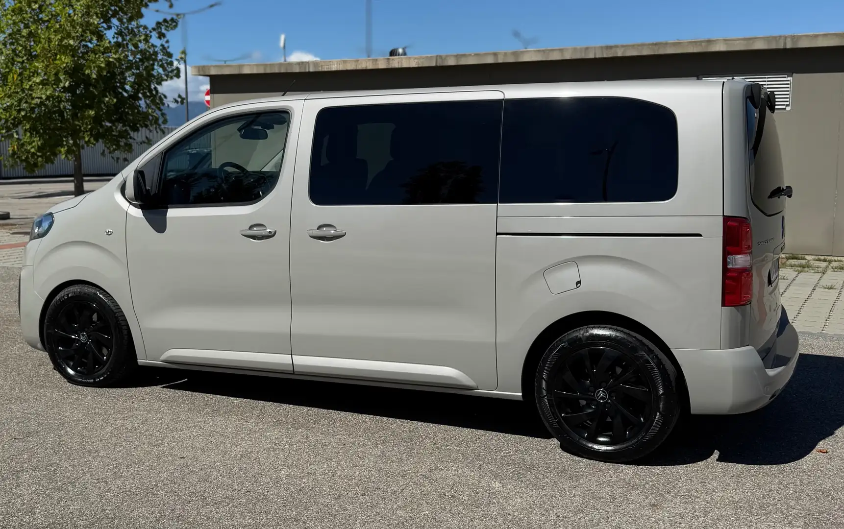 Citroen Spacetourer M. Shine Full Optional - 2