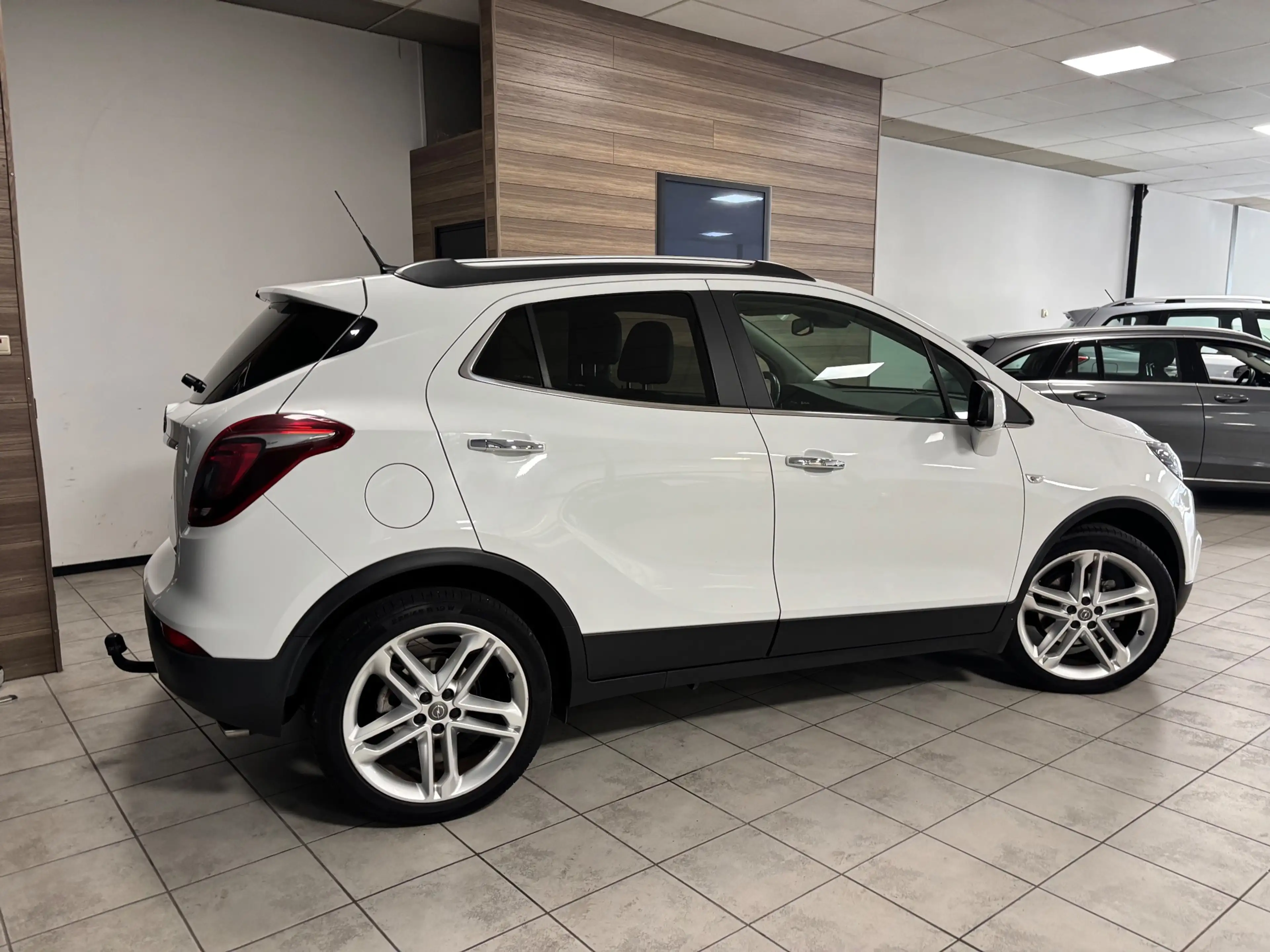 Opel Mokka X 1.4 Turbo Innovation Glasdak/sportleder/tr.haak — photo 2