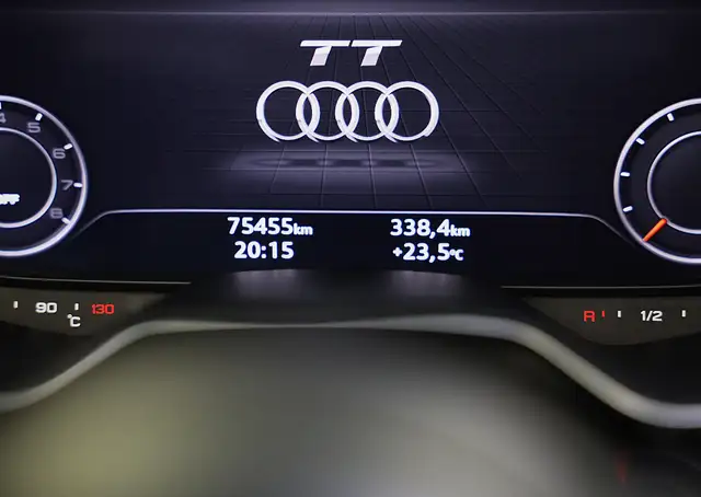 Audi TT view 17