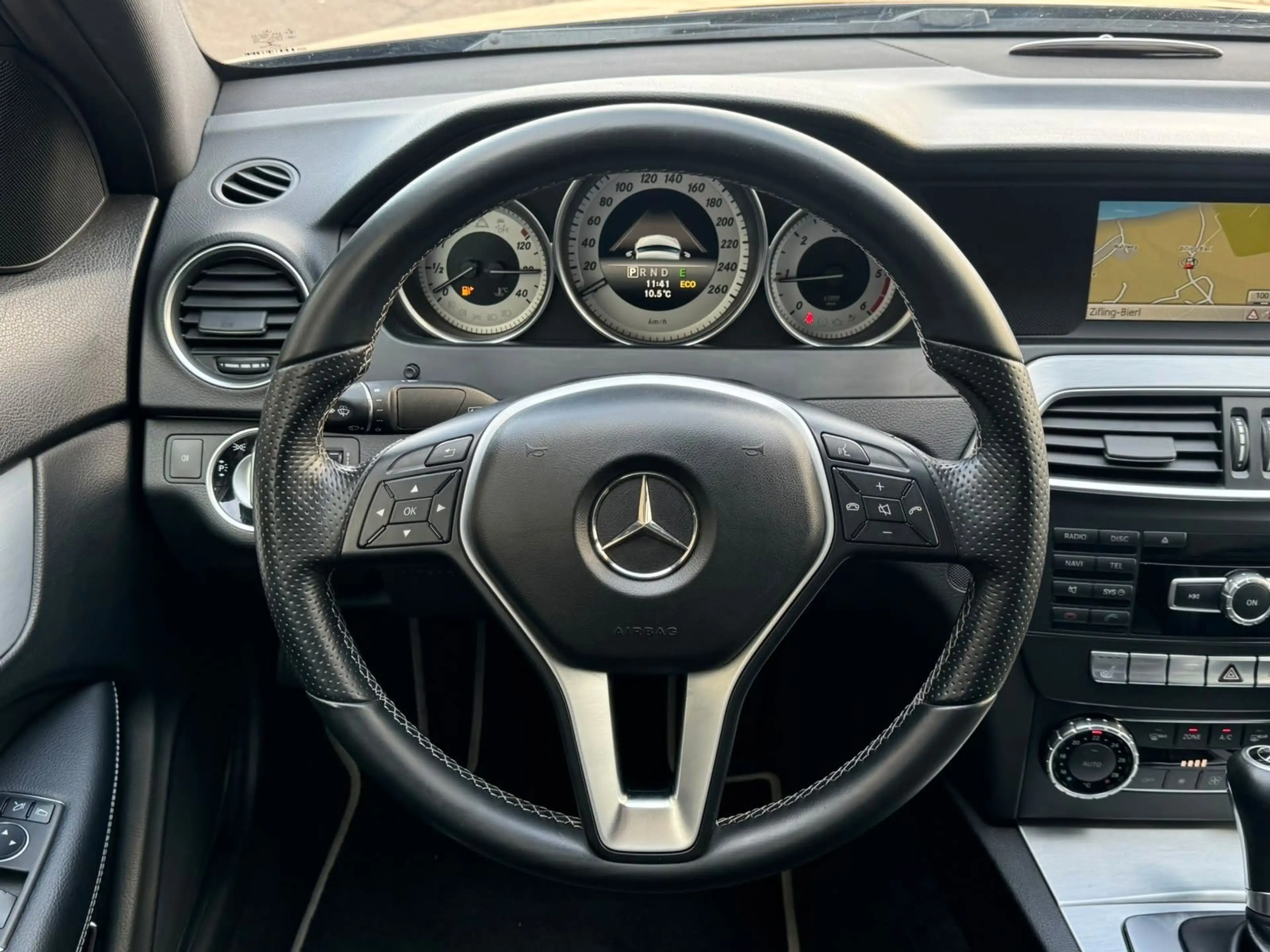 Mercedes-Benz C 220 C220CDI Aut. Coupe AMG 8FACH NAVI TEMPOMAT SHZ — photo 15