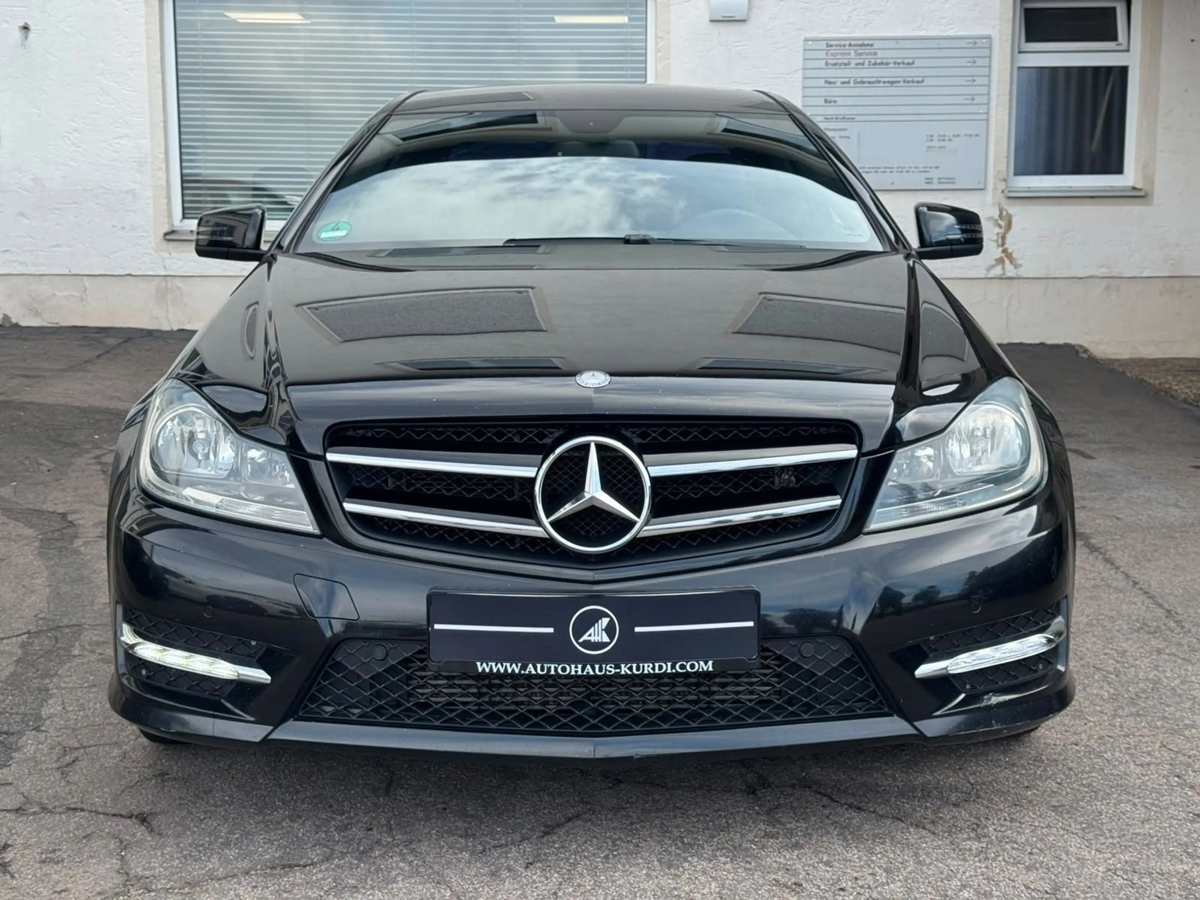 Mercedes-Benz C 220 C220CDI Aut. Coupe AMG 8FACH NAVI TEMPOMAT SHZ — photo 4