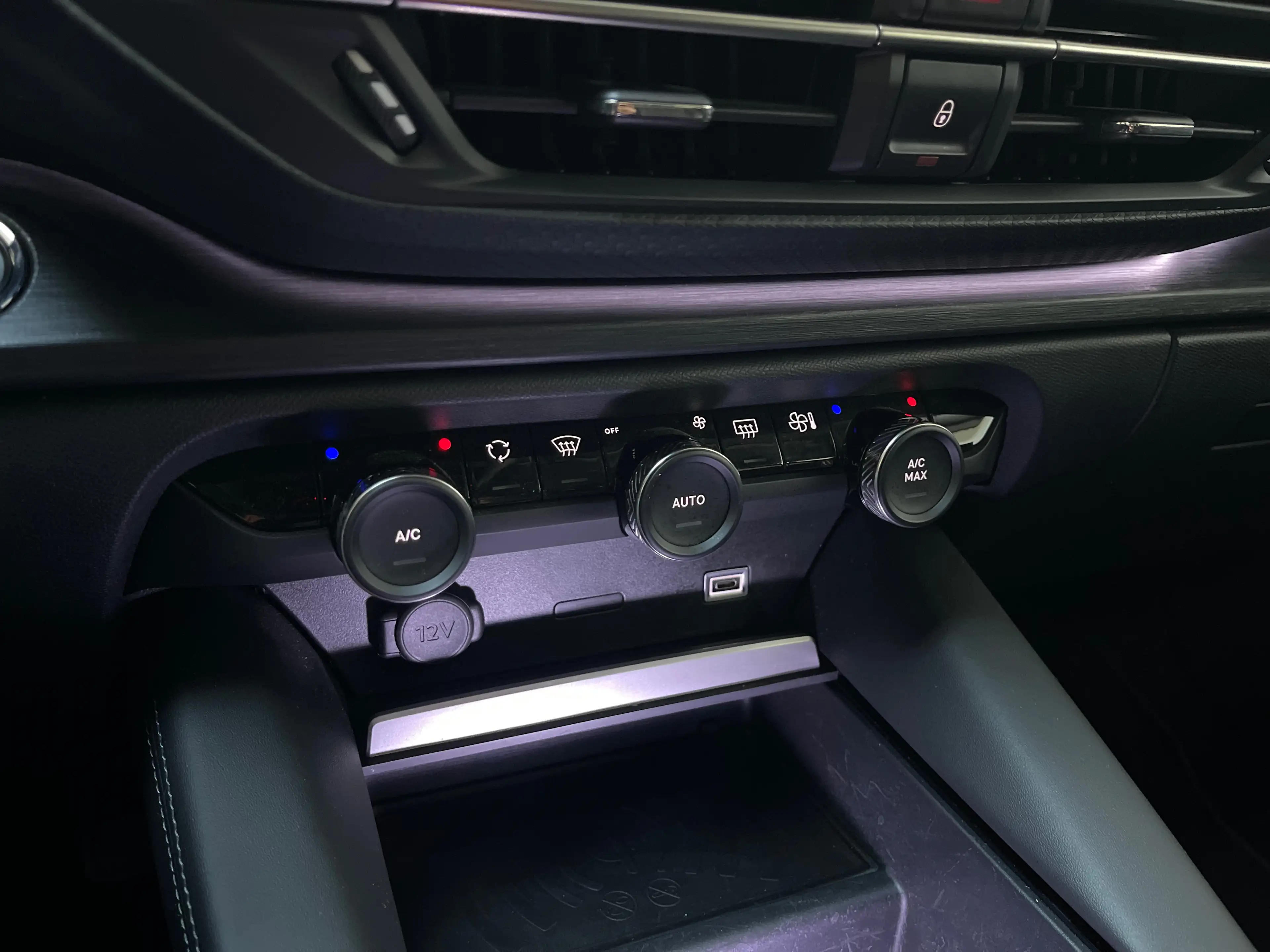 Citroen C5 X 130 Start&Stop EAT8 FEEL PACK — photo 13