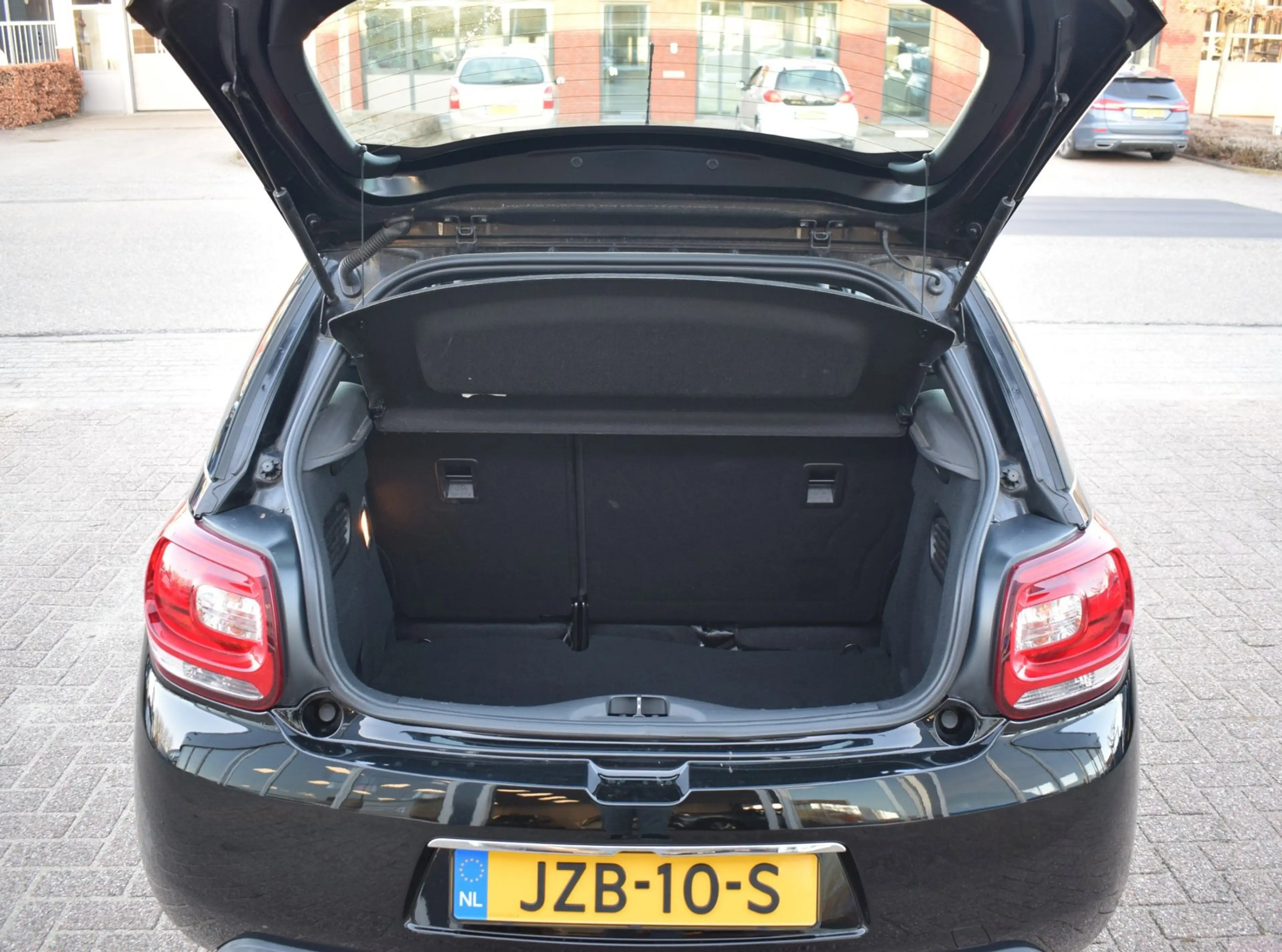 DS Automobiles DS 3 1.2 PureTech So Chic | CLIMATE CONTROL |CRUISE CON — photo 9