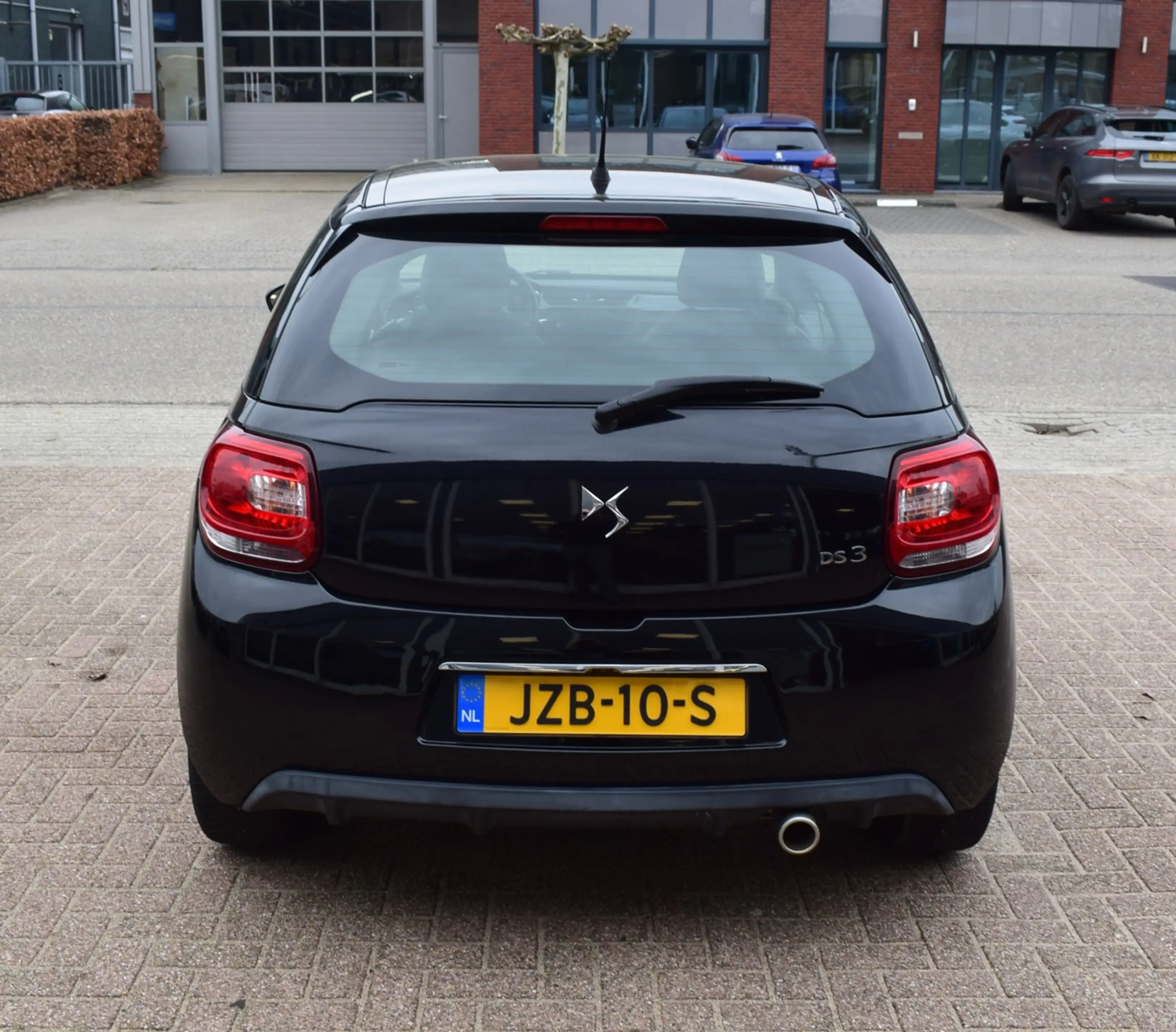 DS Automobiles DS 3 1.2 PureTech So Chic | CLIMATE CONTROL |CRUISE CON — photo 4