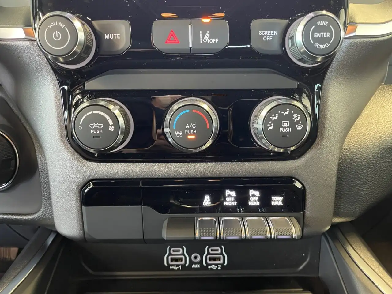 RAM 1500 photo RAM 1500