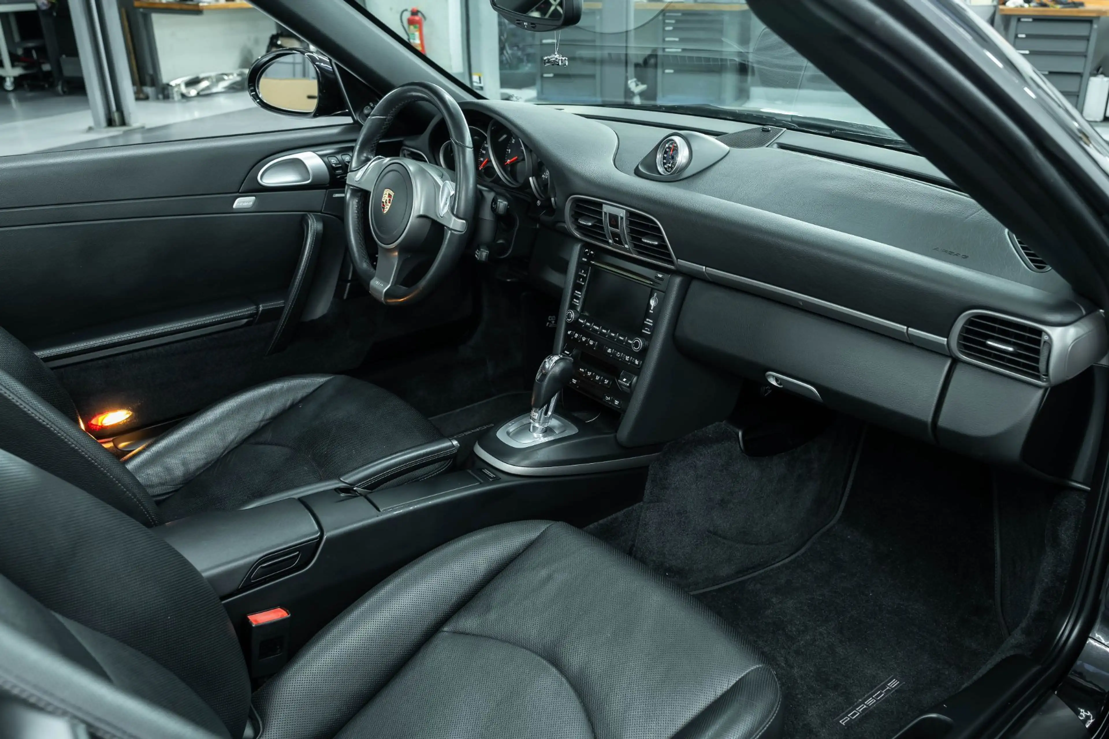 Porsche 997 Carrera 4 Cabrio| PDK | Sport Chrono — photo 10