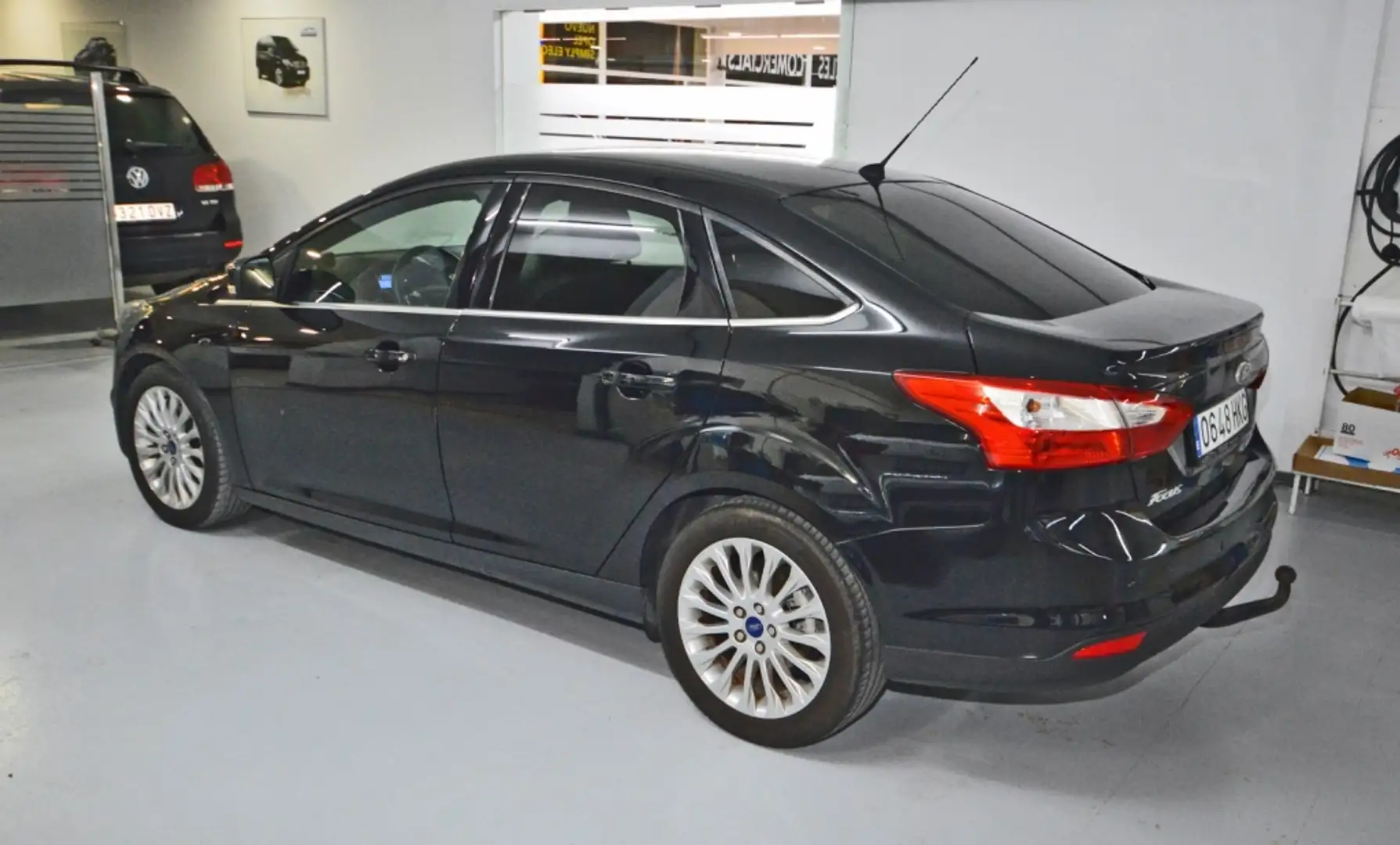 Ford Focus Sedán 2.0TDCi Titanium Powershift Negro - 2
